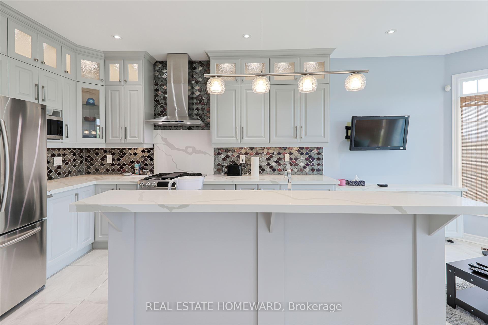 Photo 7 of 5860 Terrapark Trail, Mississauga, Churchill Meadows — HOMEH
