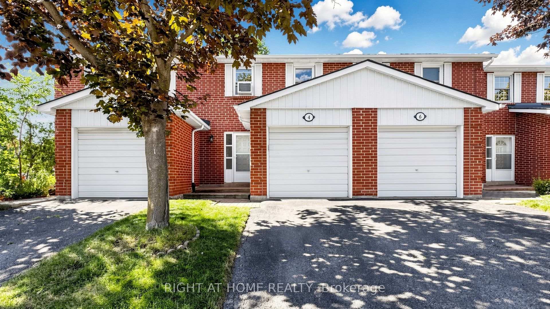 Photo 1 of 4 Harper Way, Markham, Aileen-Willowbrook — HOMEH