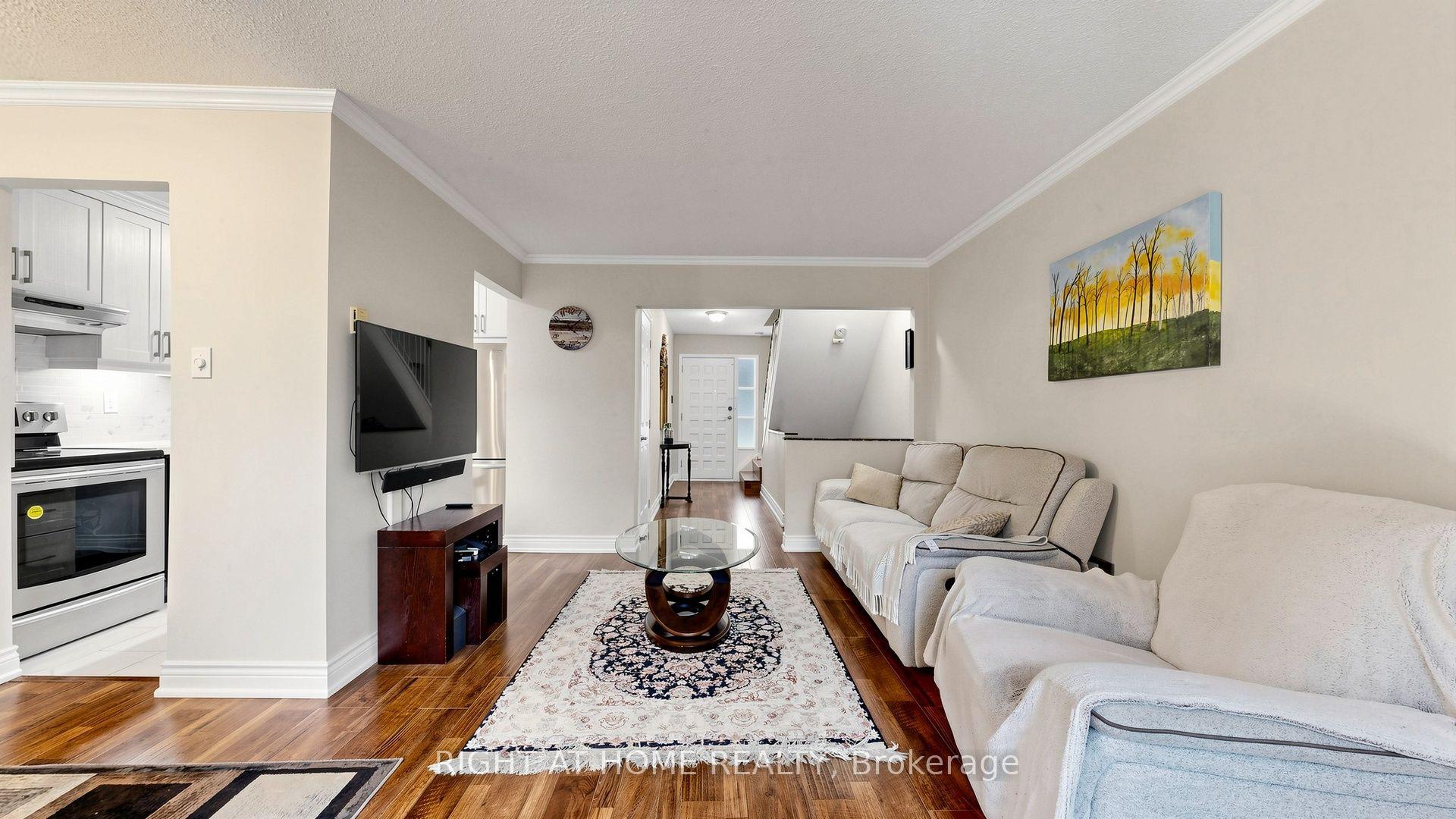 Photo 6 of 4 Harper Way, Markham, Aileen-Willowbrook — HOMEH