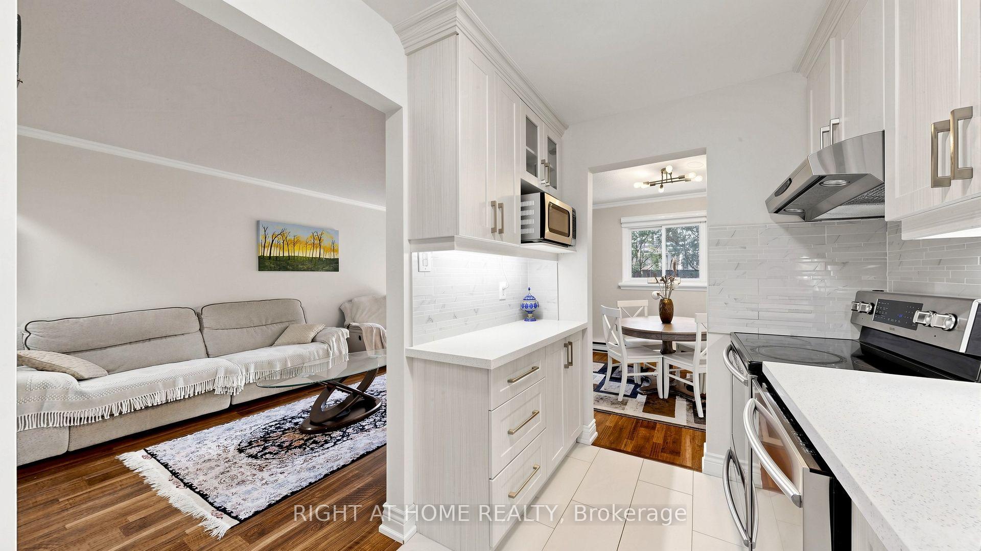 Photo 10 of 4 Harper Way, Markham, Aileen-Willowbrook — HOMEH