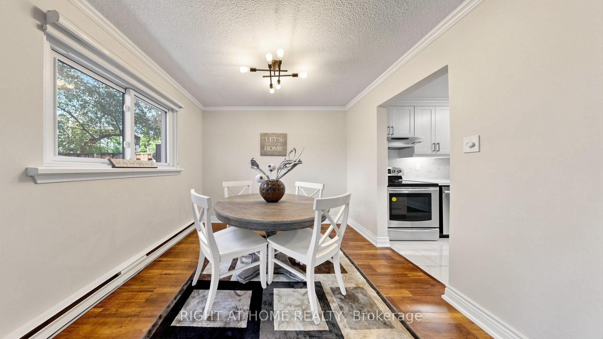 Photo 13 of 4 Harper Way, Markham, Aileen-Willowbrook — HOMEH