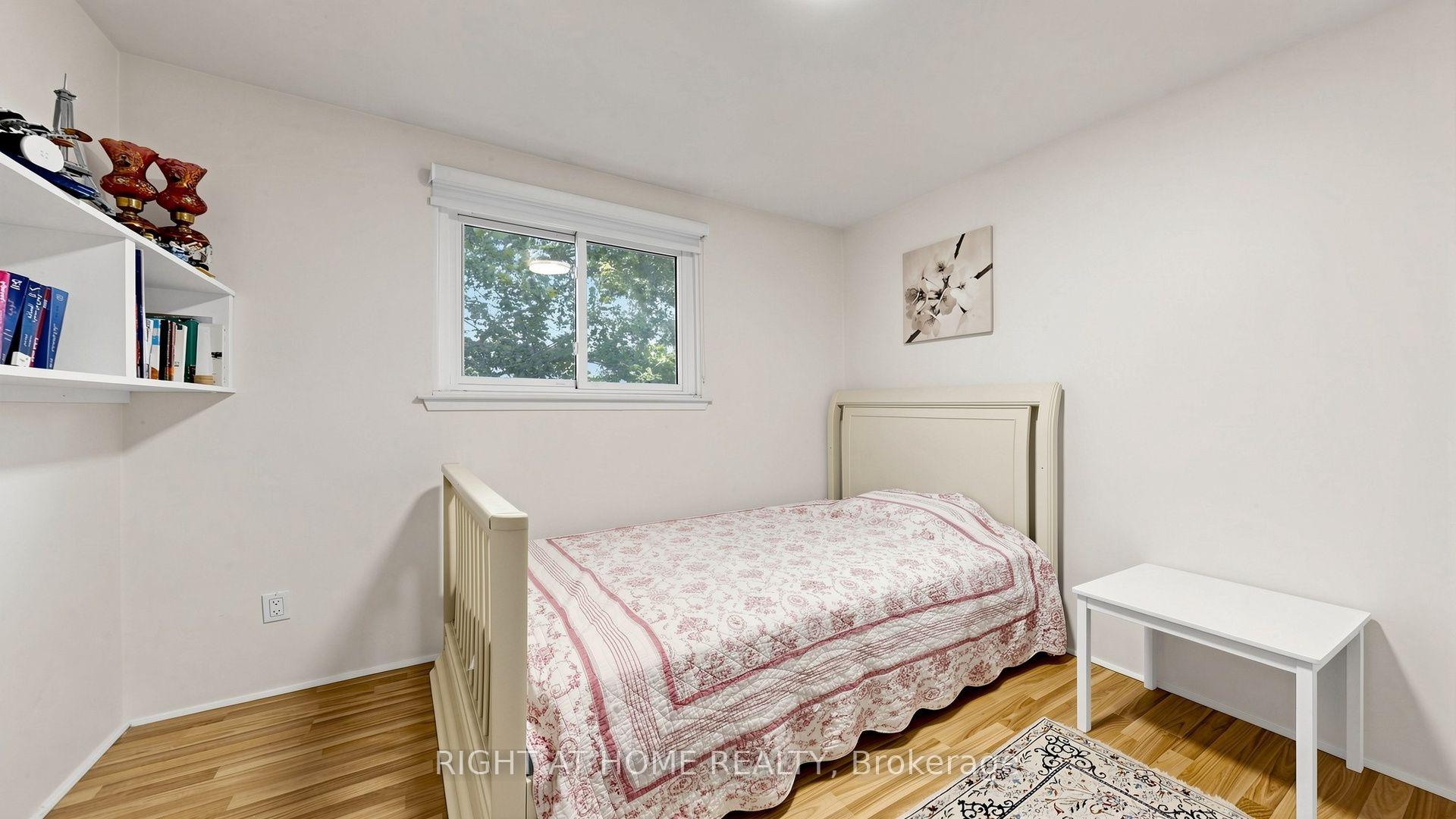 Photo 19 of 4 Harper Way, Markham, Aileen-Willowbrook — HOMEH