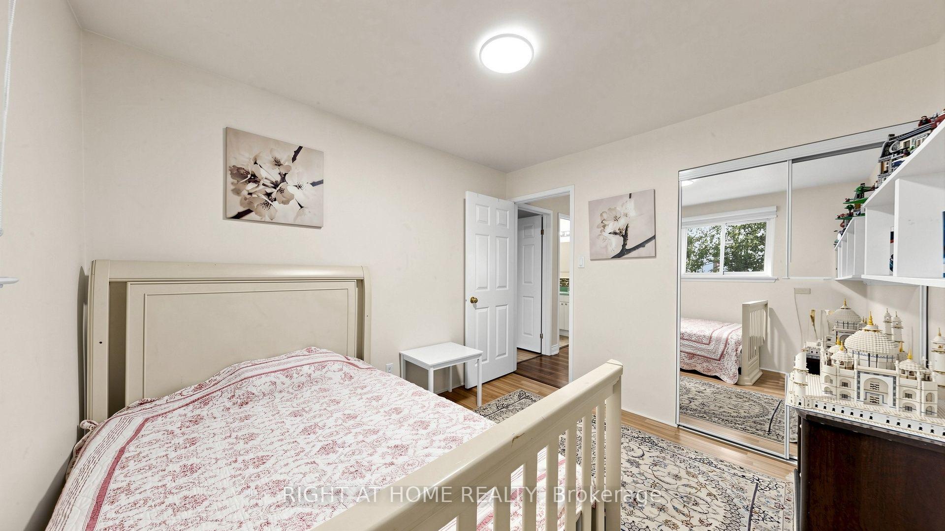 Photo 20 of 4 Harper Way, Markham, Aileen-Willowbrook — HOMEH