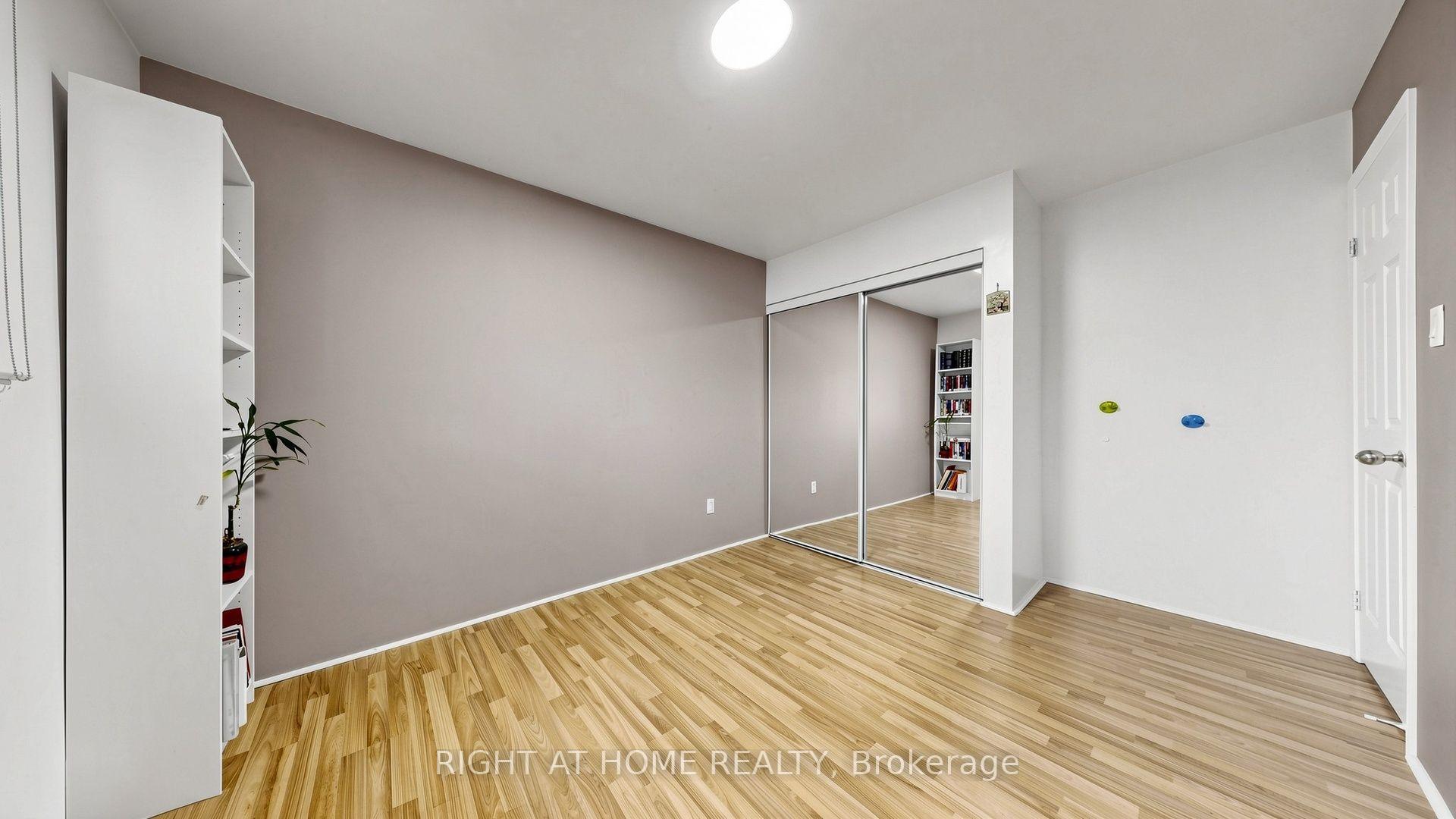 Photo 22 of 4 Harper Way, Markham, Aileen-Willowbrook — HOMEH