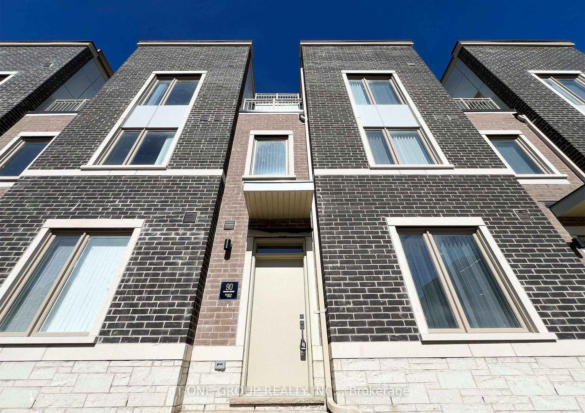 Photo 2 of Unit TH 362, 90 Honeycrisp Crescent, Vaughan, Vaughan Corporate Centre — HOMEH