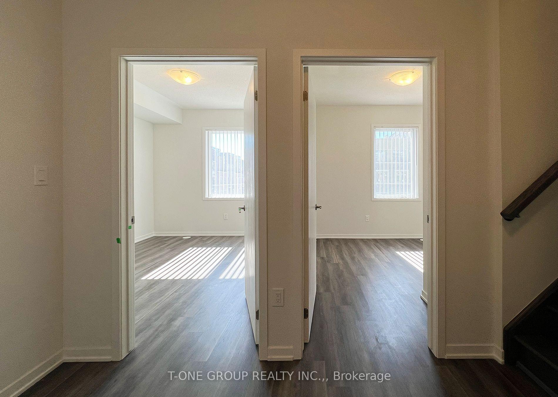 Photo 8 of Unit TH 362, 90 Honeycrisp Crescent, Vaughan, Vaughan Corporate Centre — HOMEH