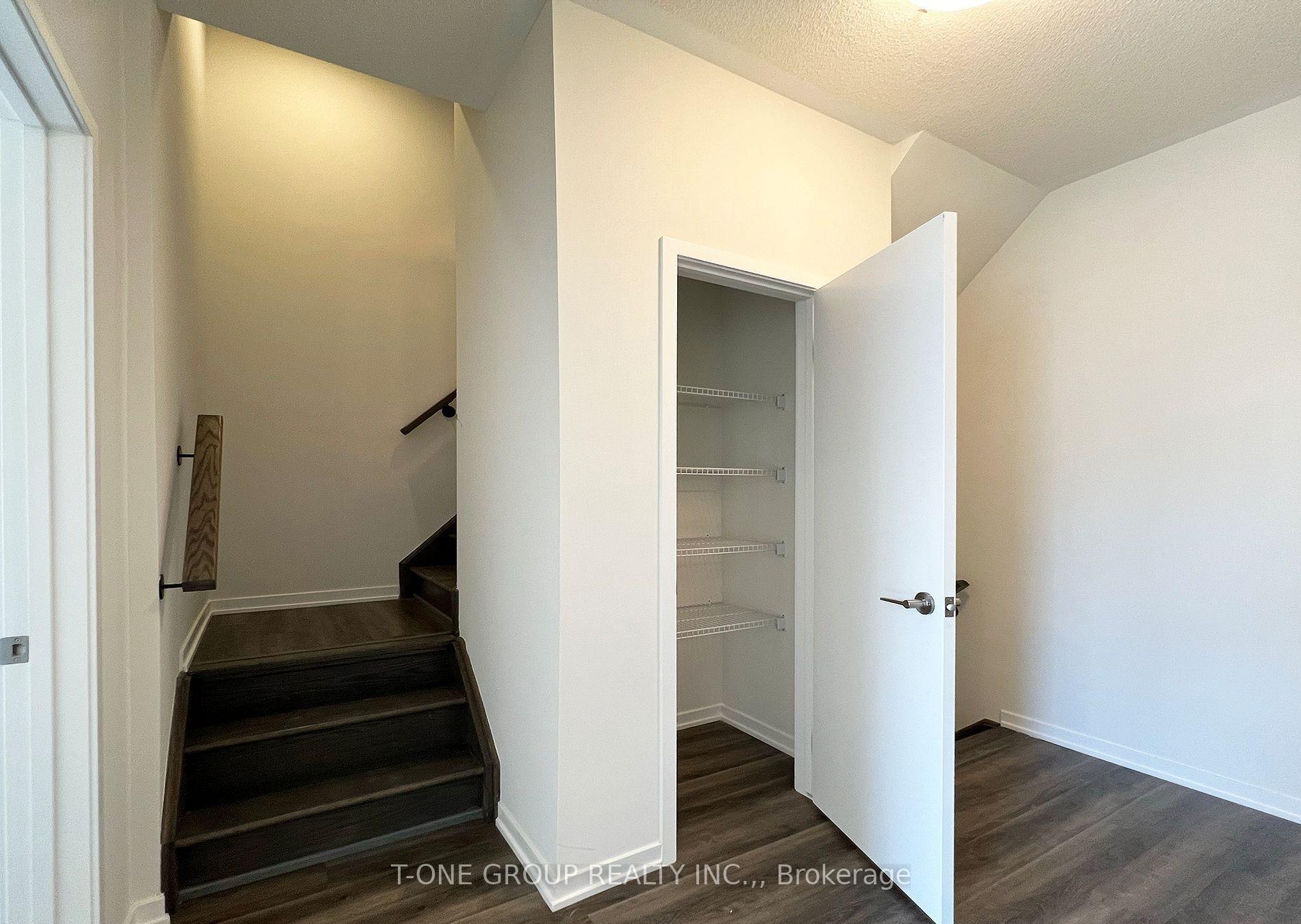 Photo 15 of Unit TH 362, 90 Honeycrisp Crescent, Vaughan, Vaughan Corporate Centre — HOMEH