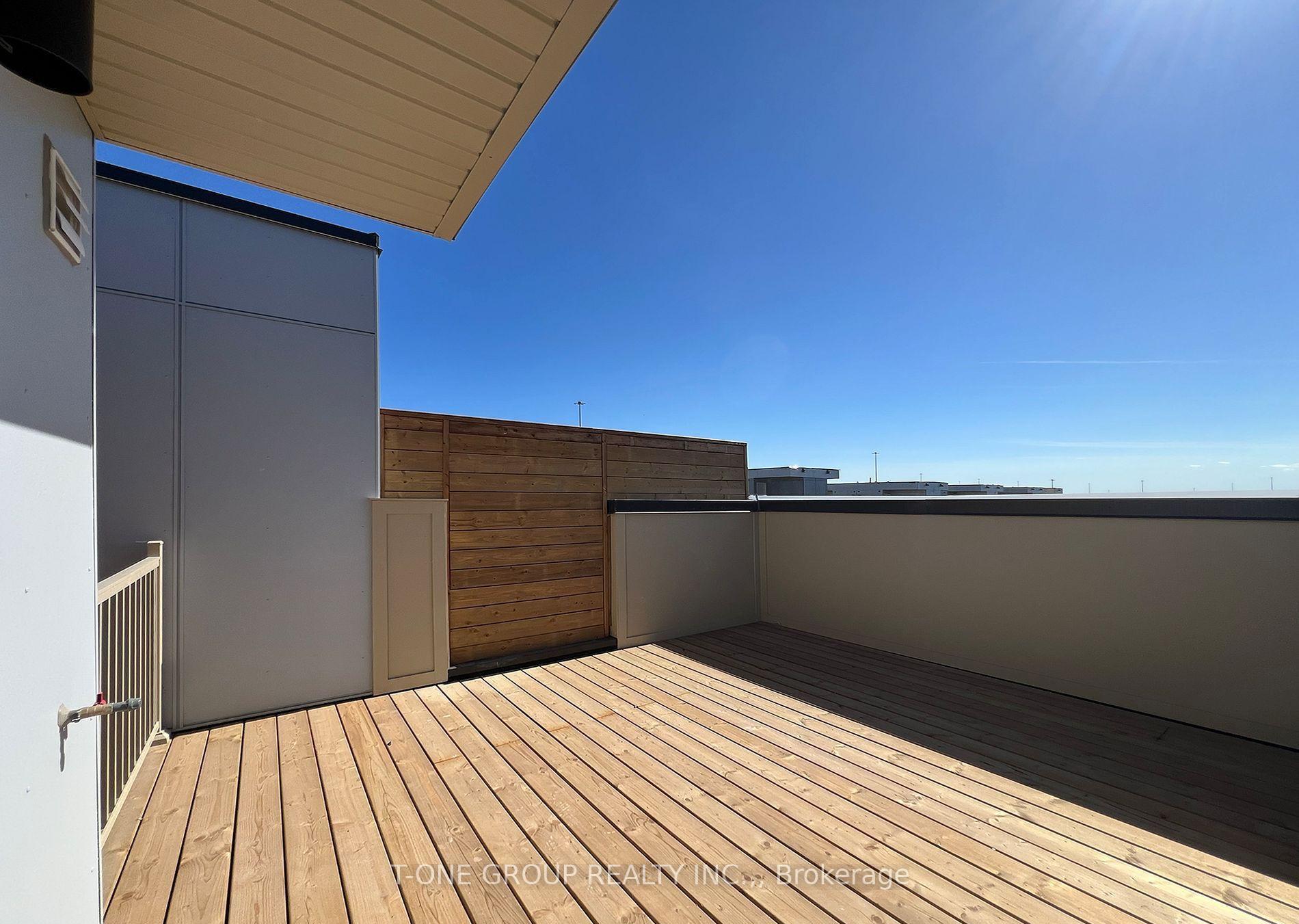 Photo 25 of Unit TH 362, 90 Honeycrisp Crescent, Vaughan, Vaughan Corporate Centre — HOMEH