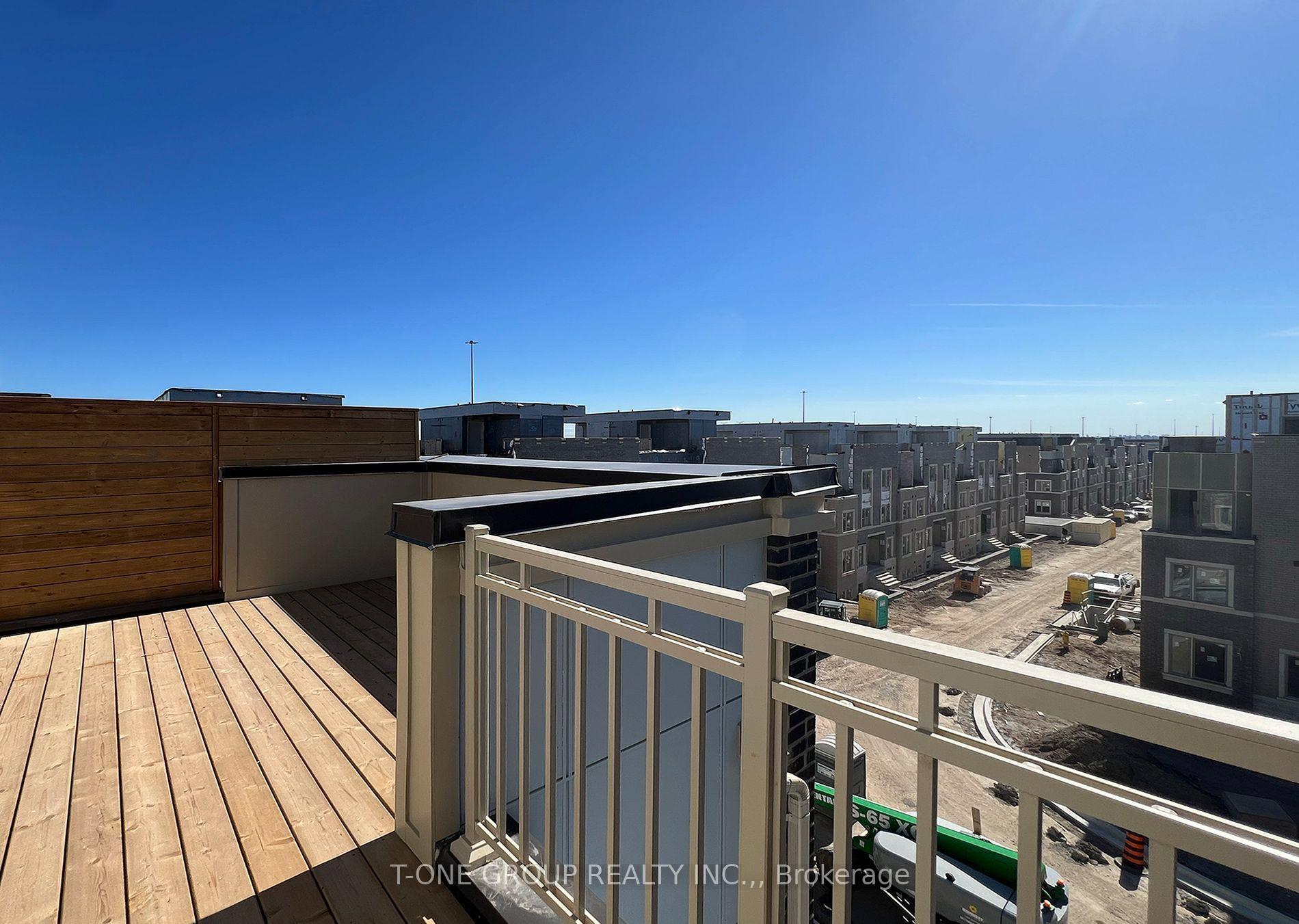 Photo 28 of Unit TH 362, 90 Honeycrisp Crescent, Vaughan, Vaughan Corporate Centre — HOMEH