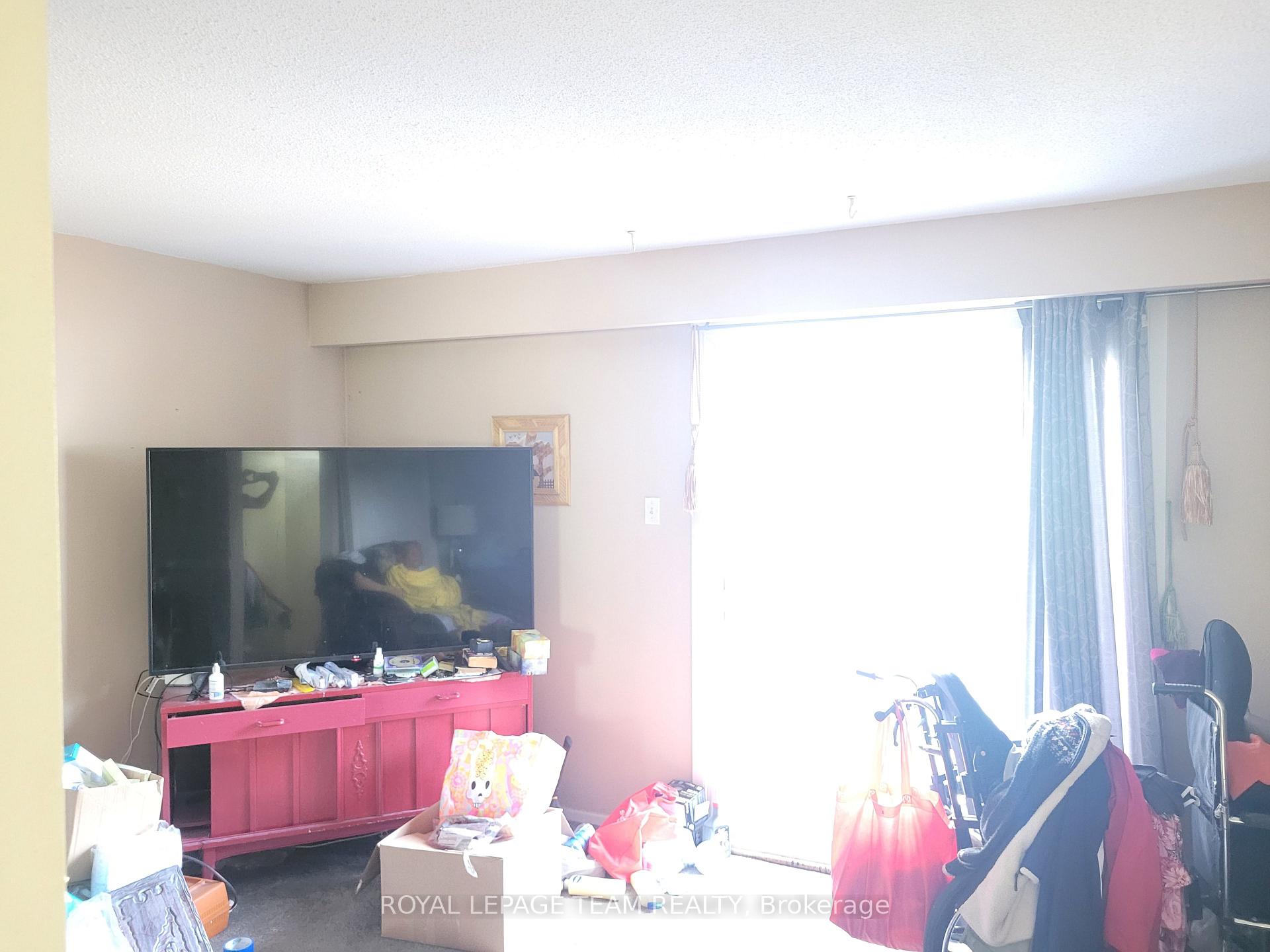 Photo 4 of 438F Moodie Drive, Ottawa, Westcliffe Estates — HOMEH