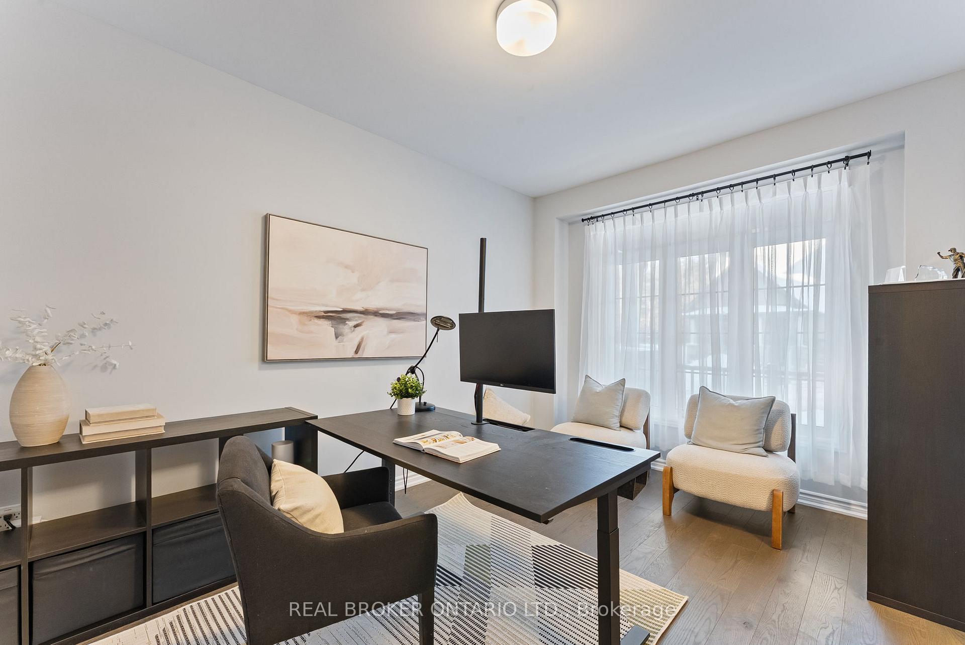 Photo 6 of 6 Howard Williams Court, Uxbridge — HOMEH