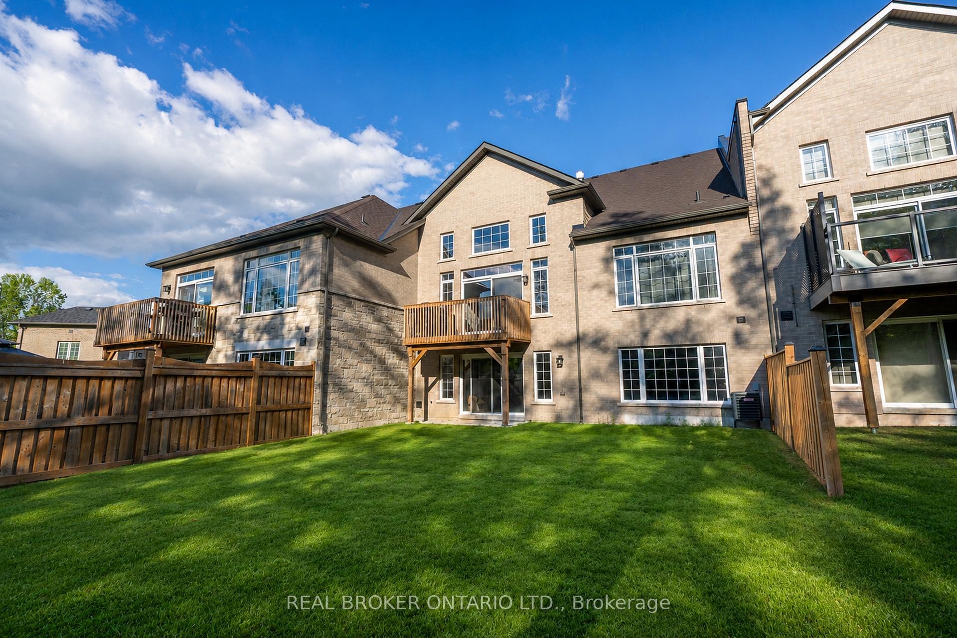 Photo 40 of 6 Howard Williams Court, Uxbridge — HOMEH