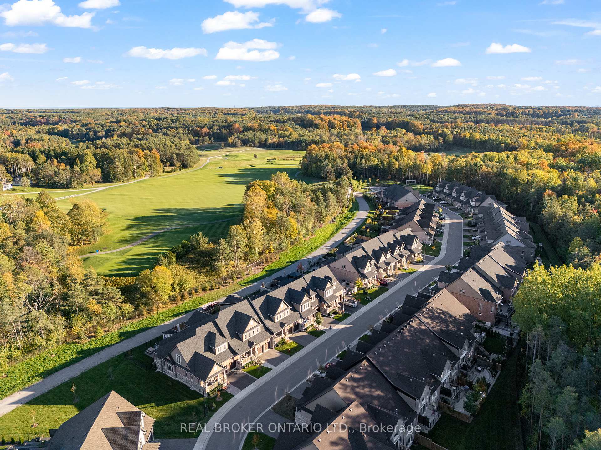 Photo 42 of 6 Howard Williams Court, Uxbridge — HOMEH
