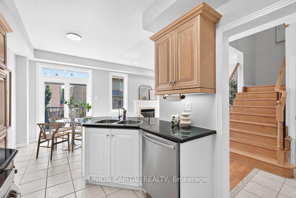 Photo 13 of 61 Hillmount Road, Markham, Cachet — HOMEH