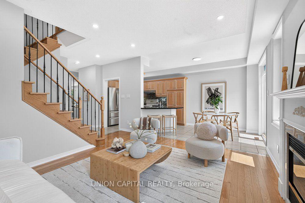 Photo 17 of 61 Hillmount Road, Markham, Cachet — HOMEH