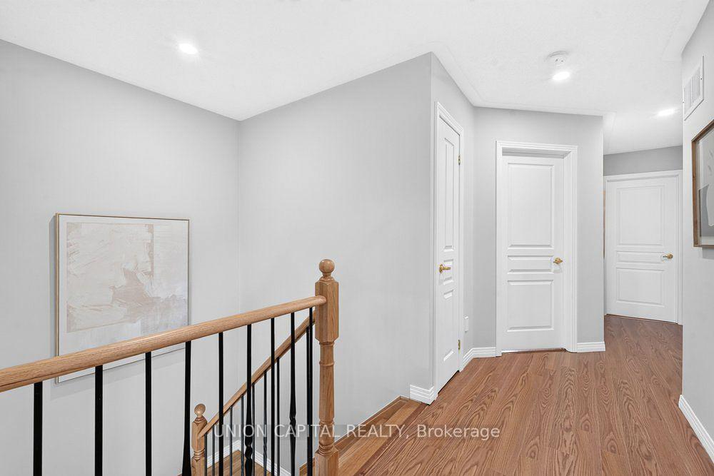 Photo 26 of 61 Hillmount Road, Markham, Cachet — HOMEH