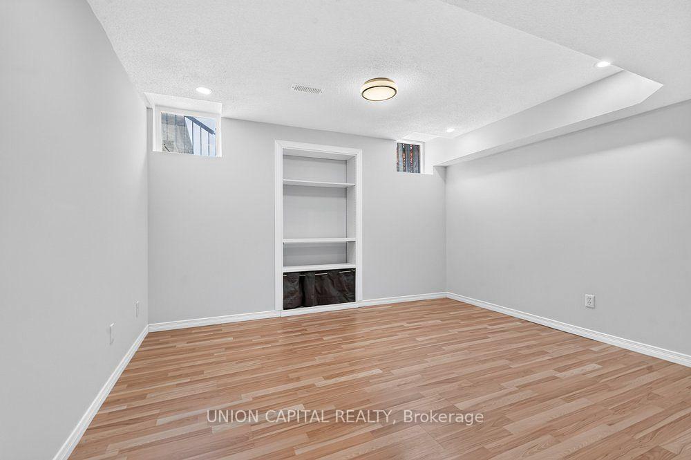 Photo 29 of 61 Hillmount Road, Markham, Cachet — HOMEH