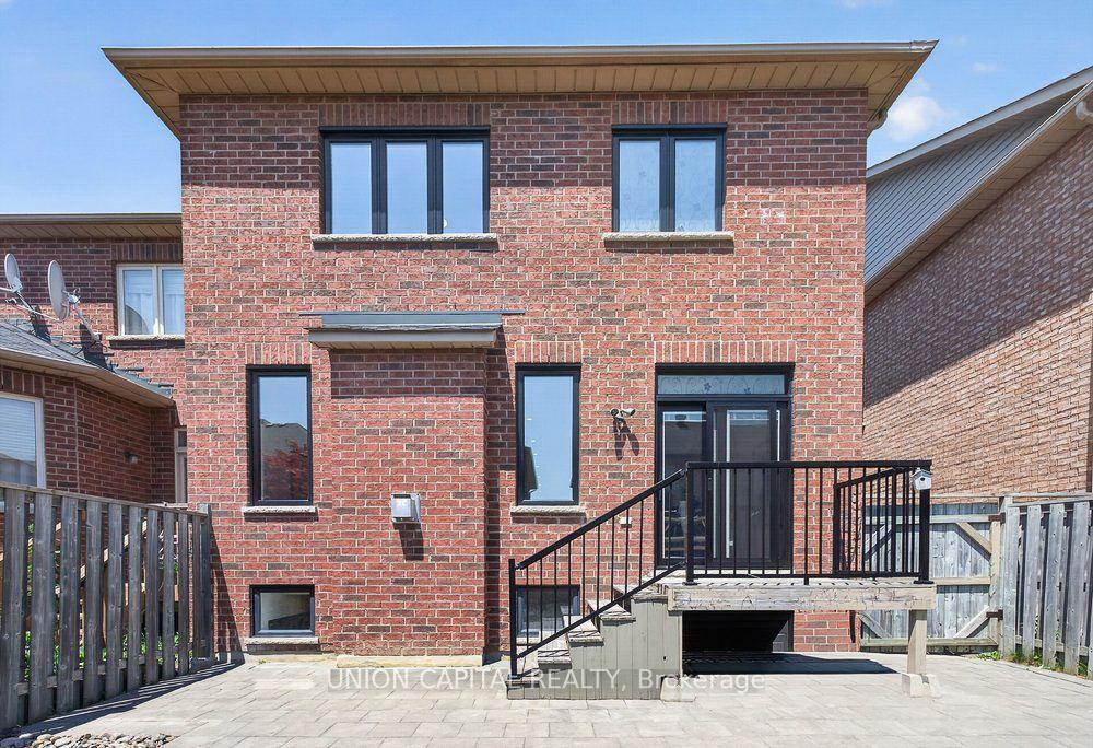 Photo 34 of 61 Hillmount Road, Markham, Cachet — HOMEH