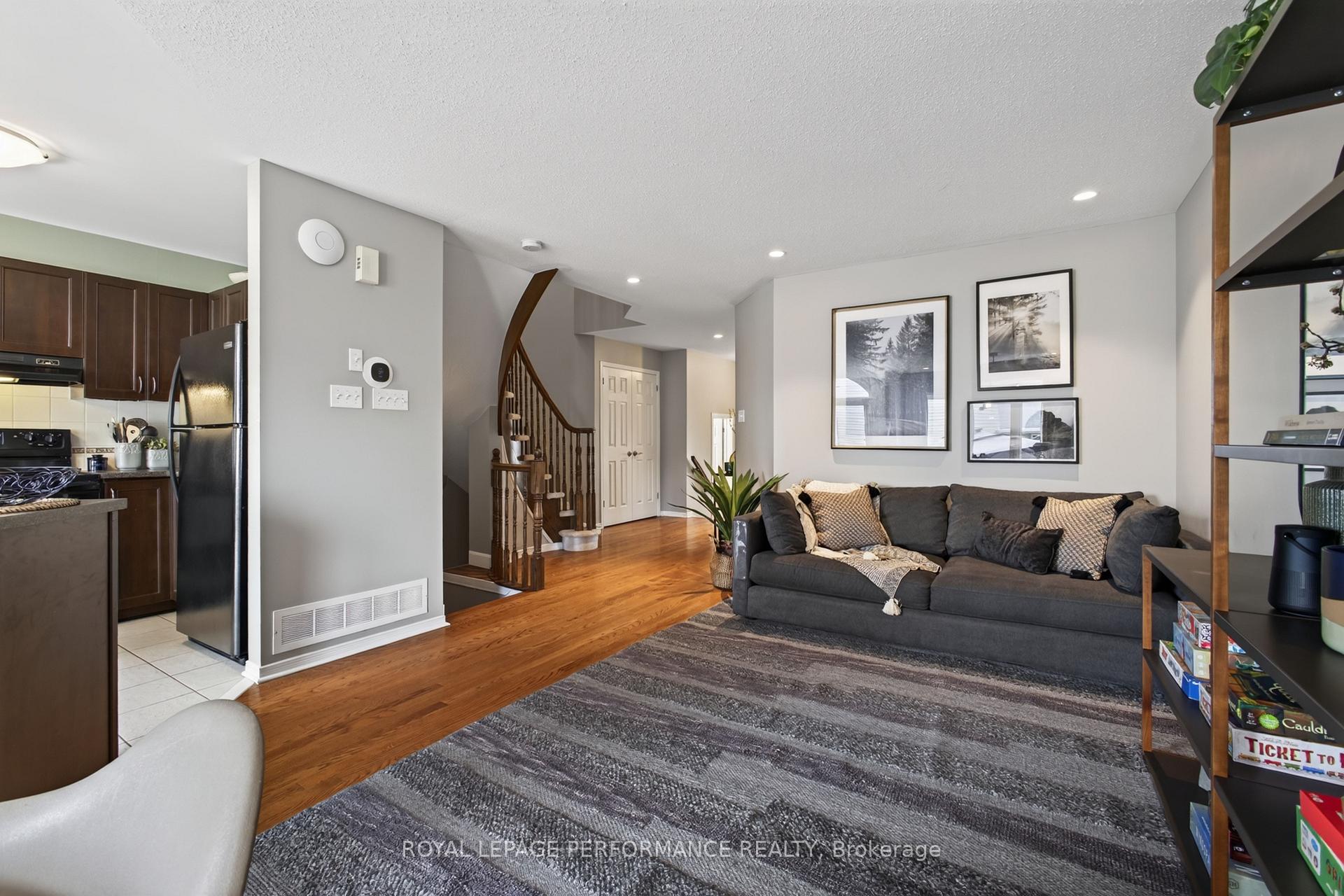 Photo 5 of 131 Sorento Street, Ottawa, Barrhaven - Strandherd — HOMEH