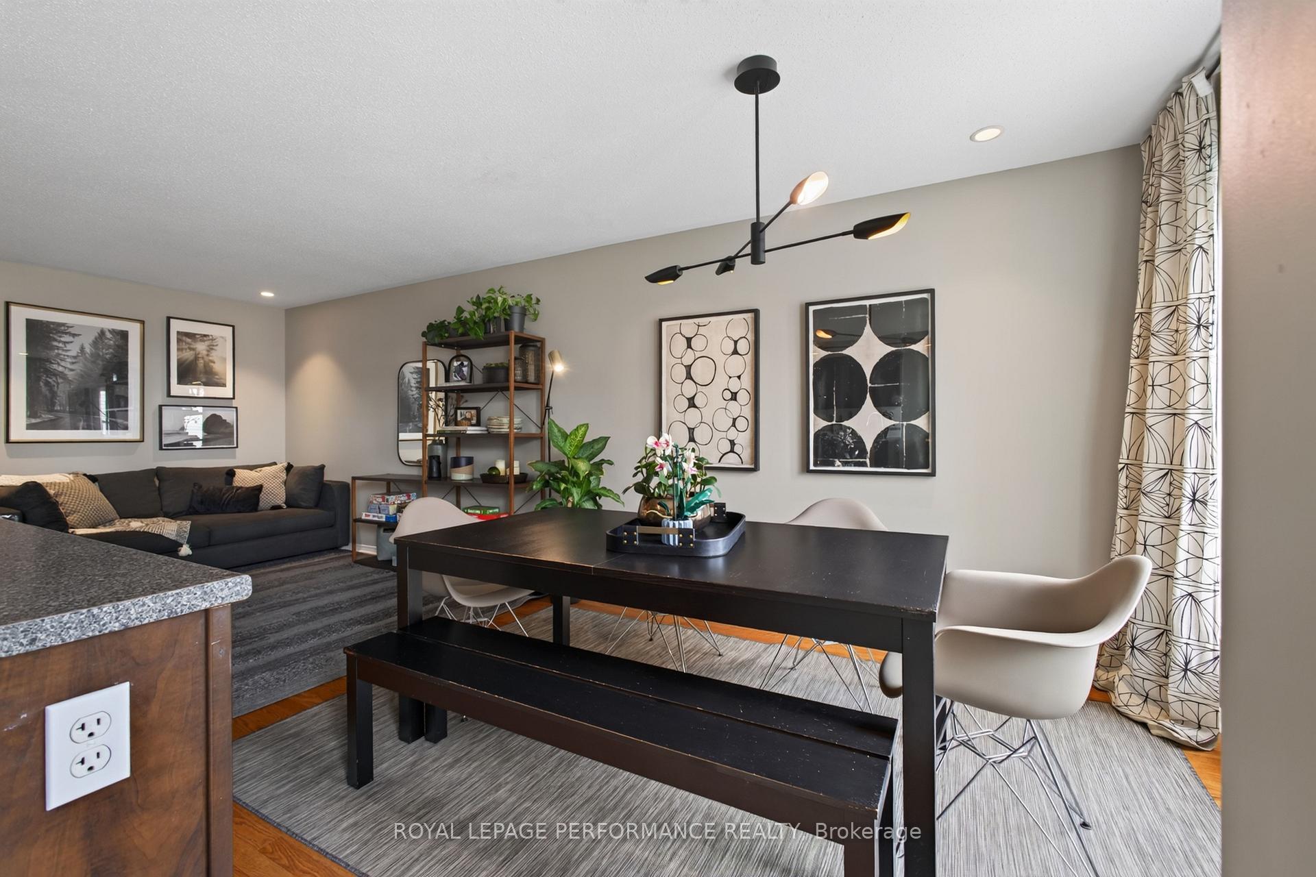 Photo 9 of 131 Sorento Street, Ottawa, Barrhaven - Strandherd — HOMEH