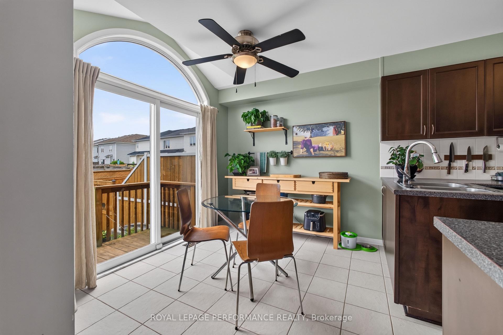 Photo 15 of 131 Sorento Street, Ottawa, Barrhaven - Strandherd — HOMEH