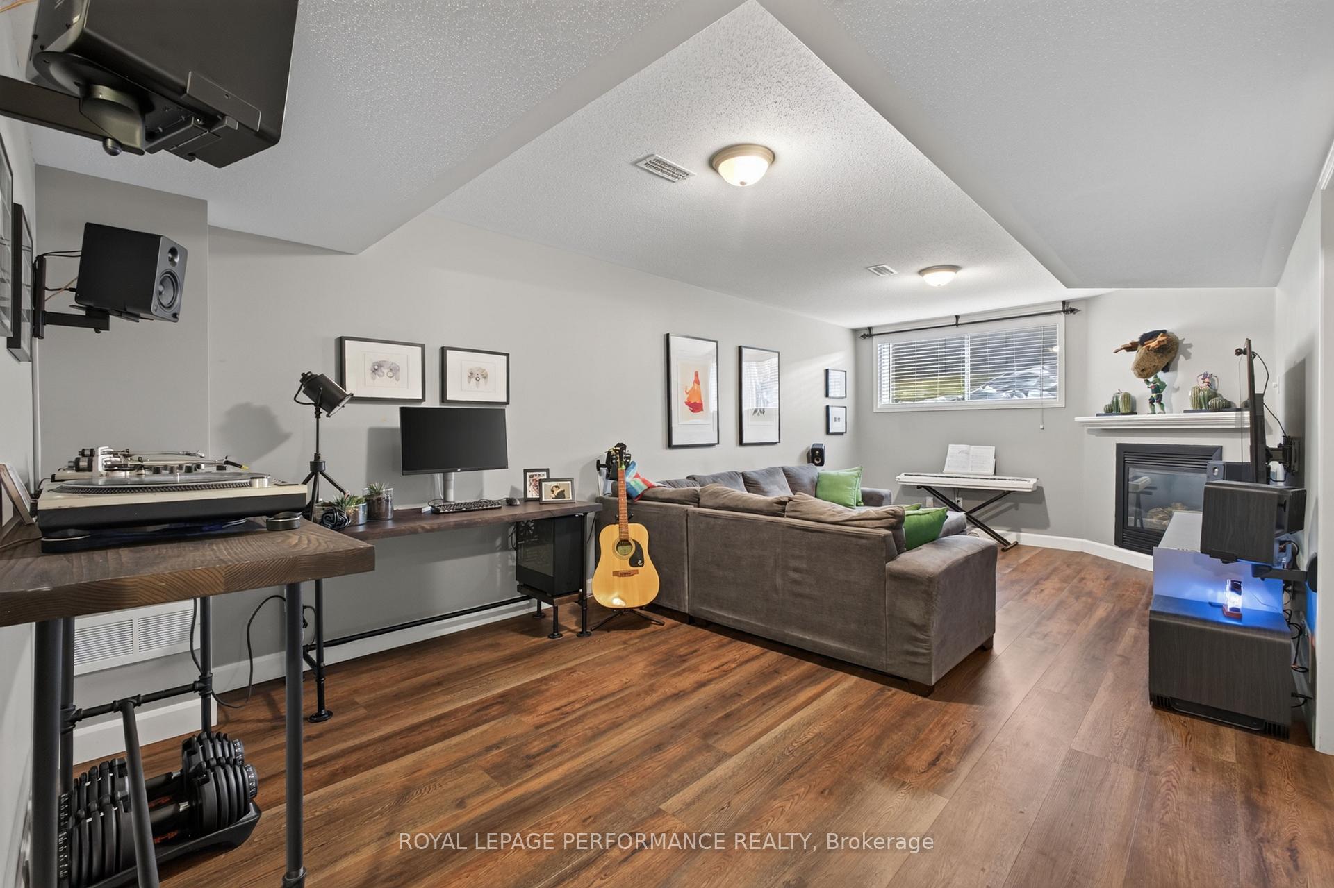 Photo 29 of 131 Sorento Street, Ottawa, Barrhaven - Strandherd — HOMEH
