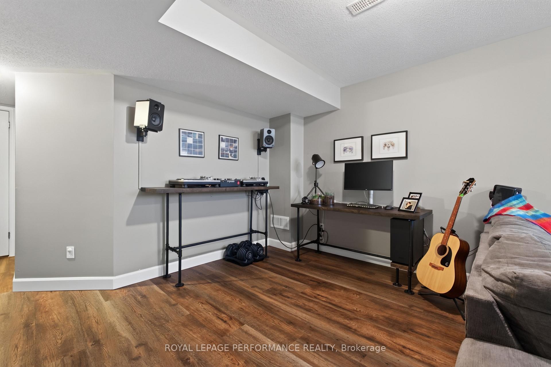 Photo 32 of 131 Sorento Street, Ottawa, Barrhaven - Strandherd — HOMEH