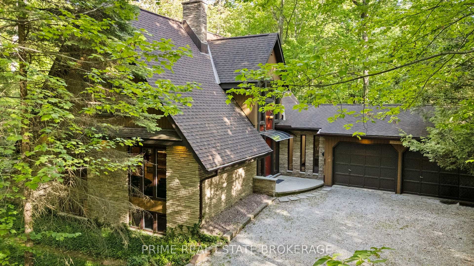 Front of 10392 Grand Oaks Drive