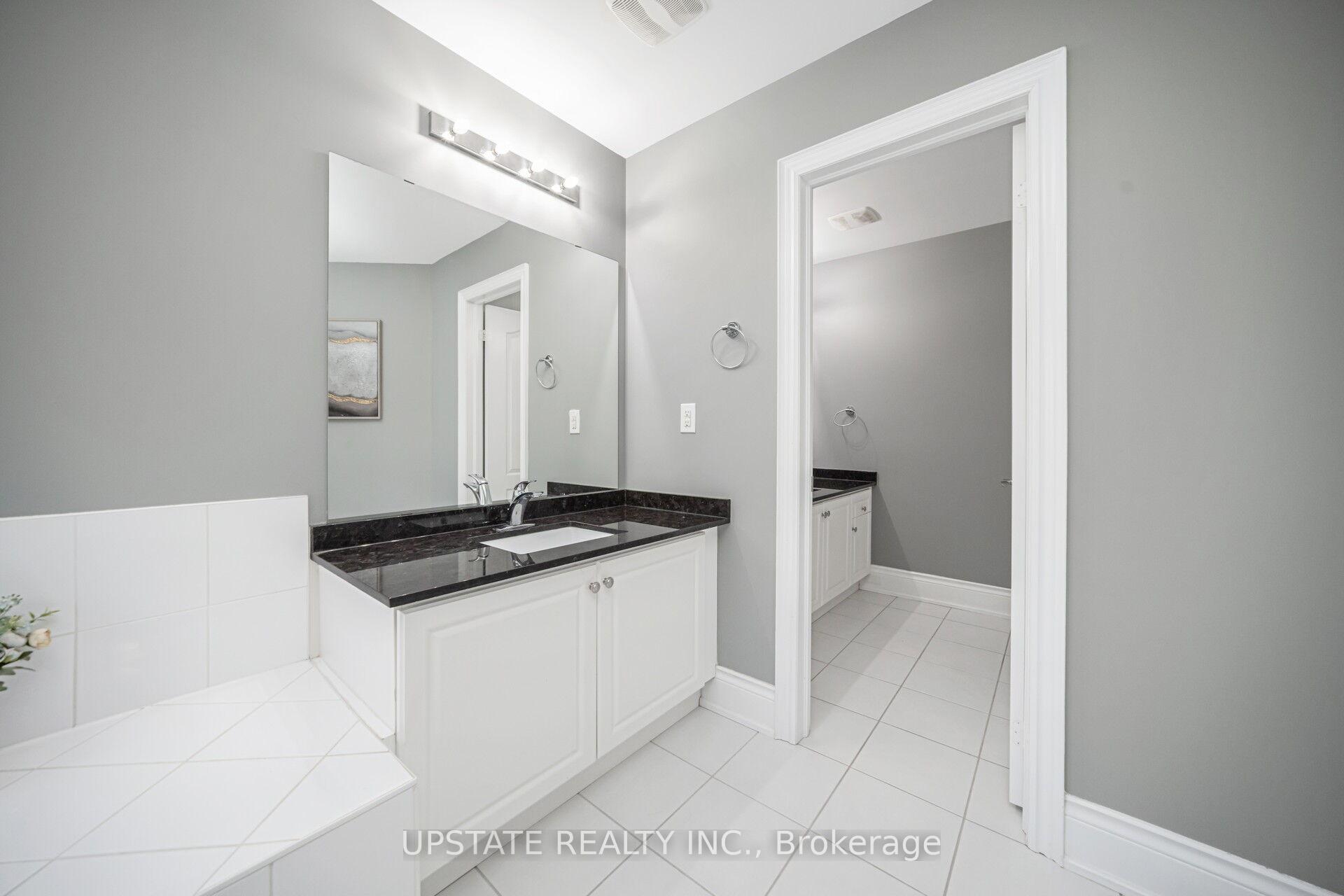 Photo 23 of 2 Beachville Circle, Brampton, Credit Valley — HOMEH