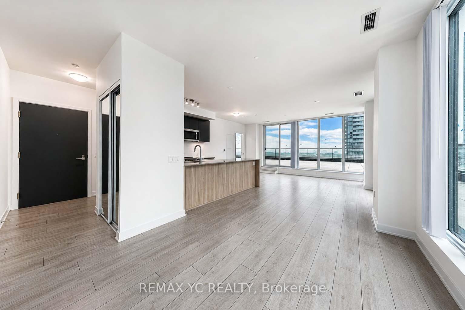 Front of Unit 1022, 5858 Yonge Street