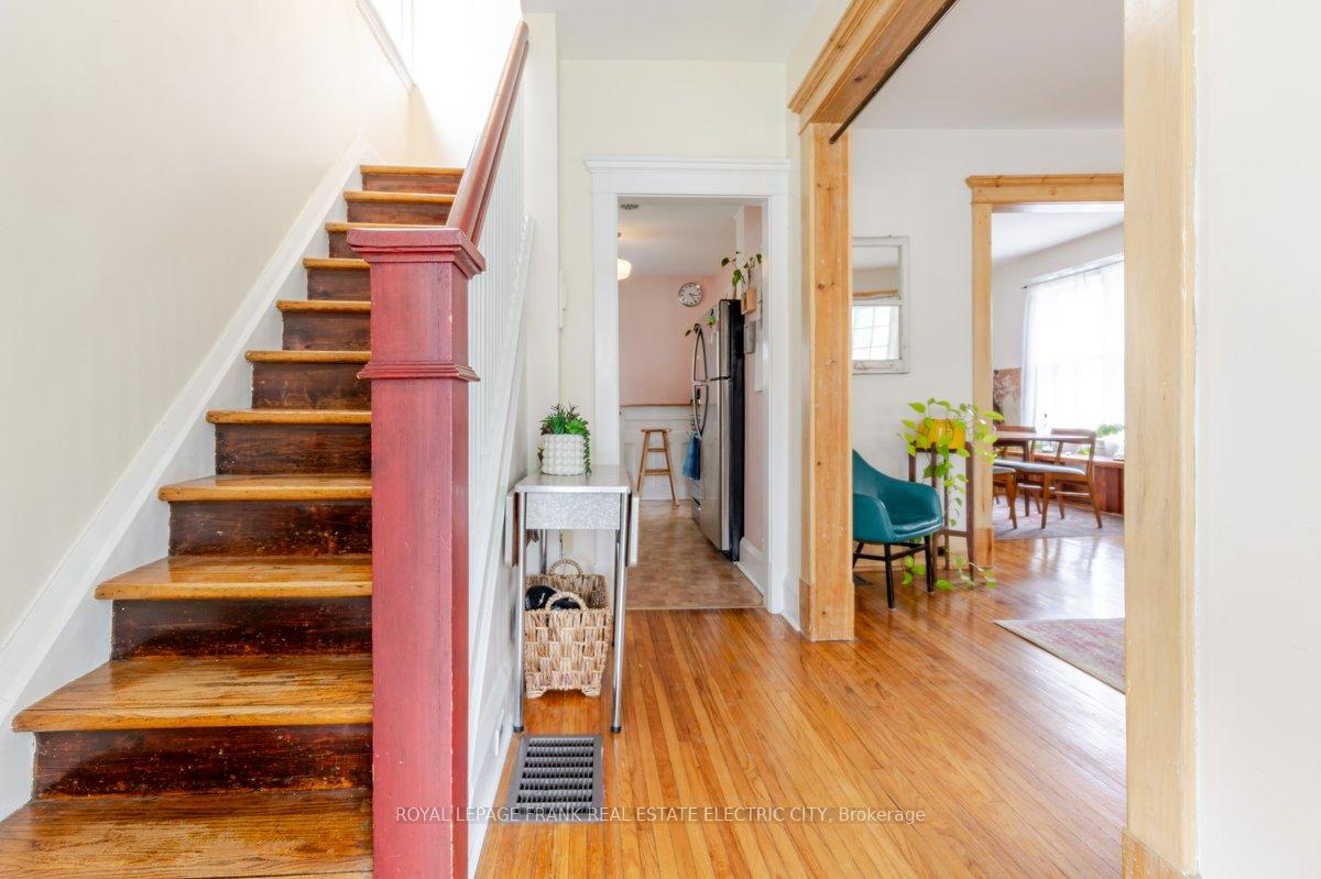 Photo 3 of 150 Benson Avenue, Peterborough, Northcrest Ward 5 — HOMEH