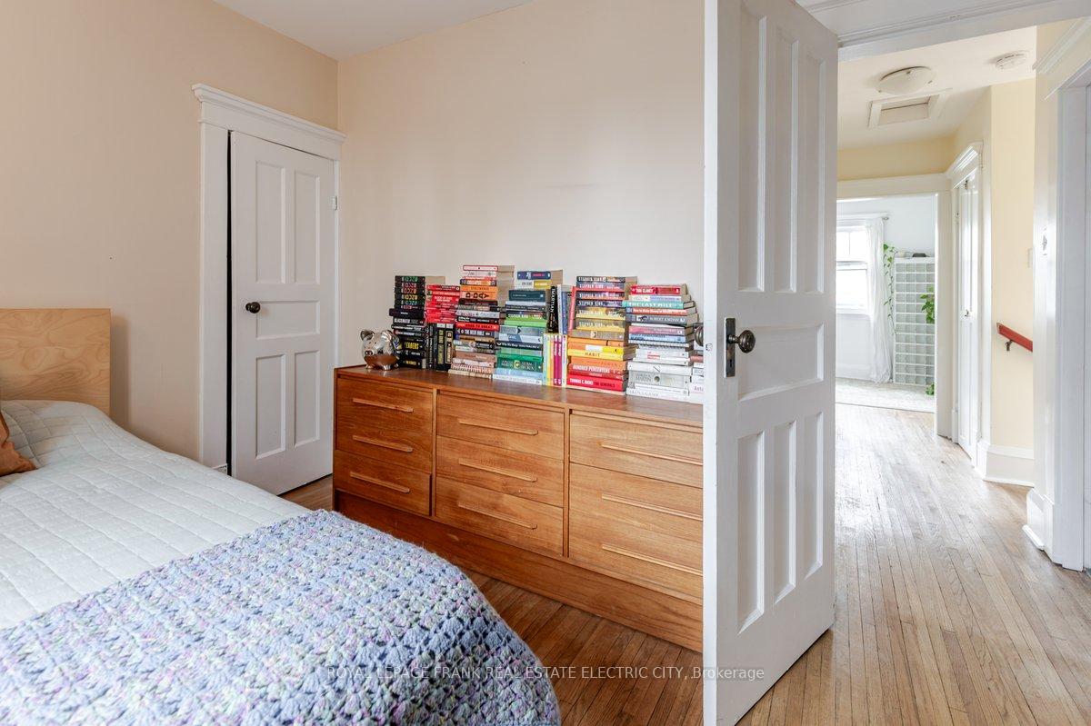 Photo 37 of 150 Benson Avenue, Peterborough, Northcrest Ward 5 — HOMEH