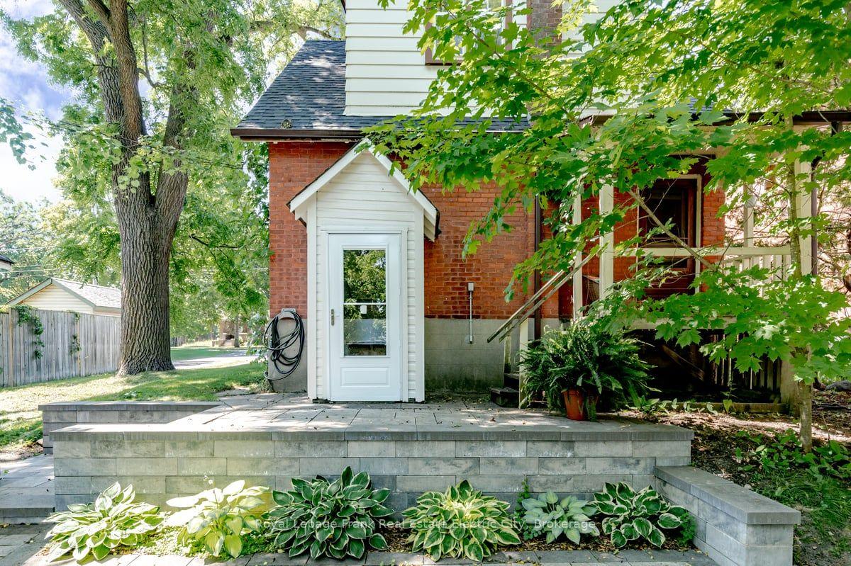 Photo 39 of 150 Benson Avenue, Peterborough, Northcrest Ward 5 — HOMEH