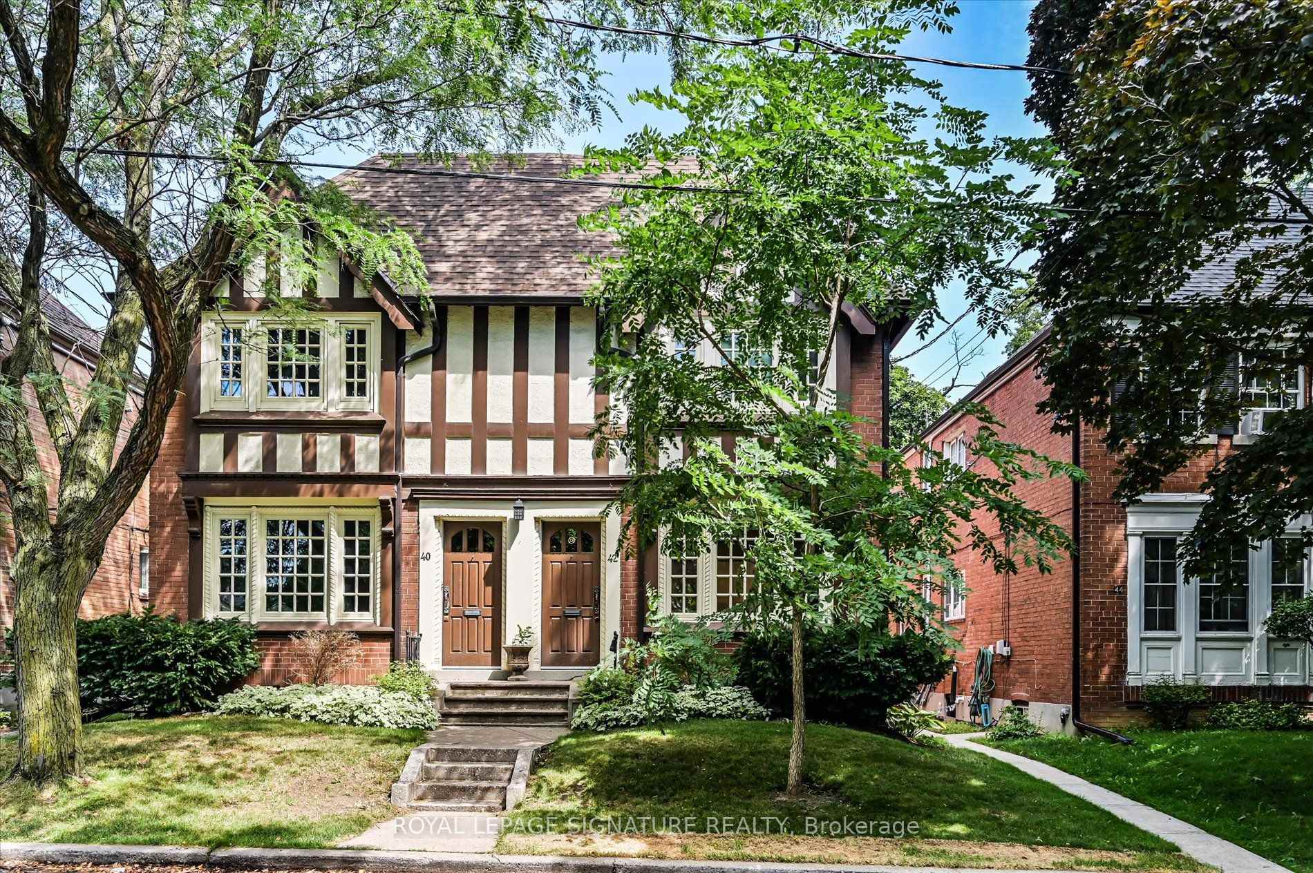 Front of Unit Main, 42 Strathgowan Avenue
