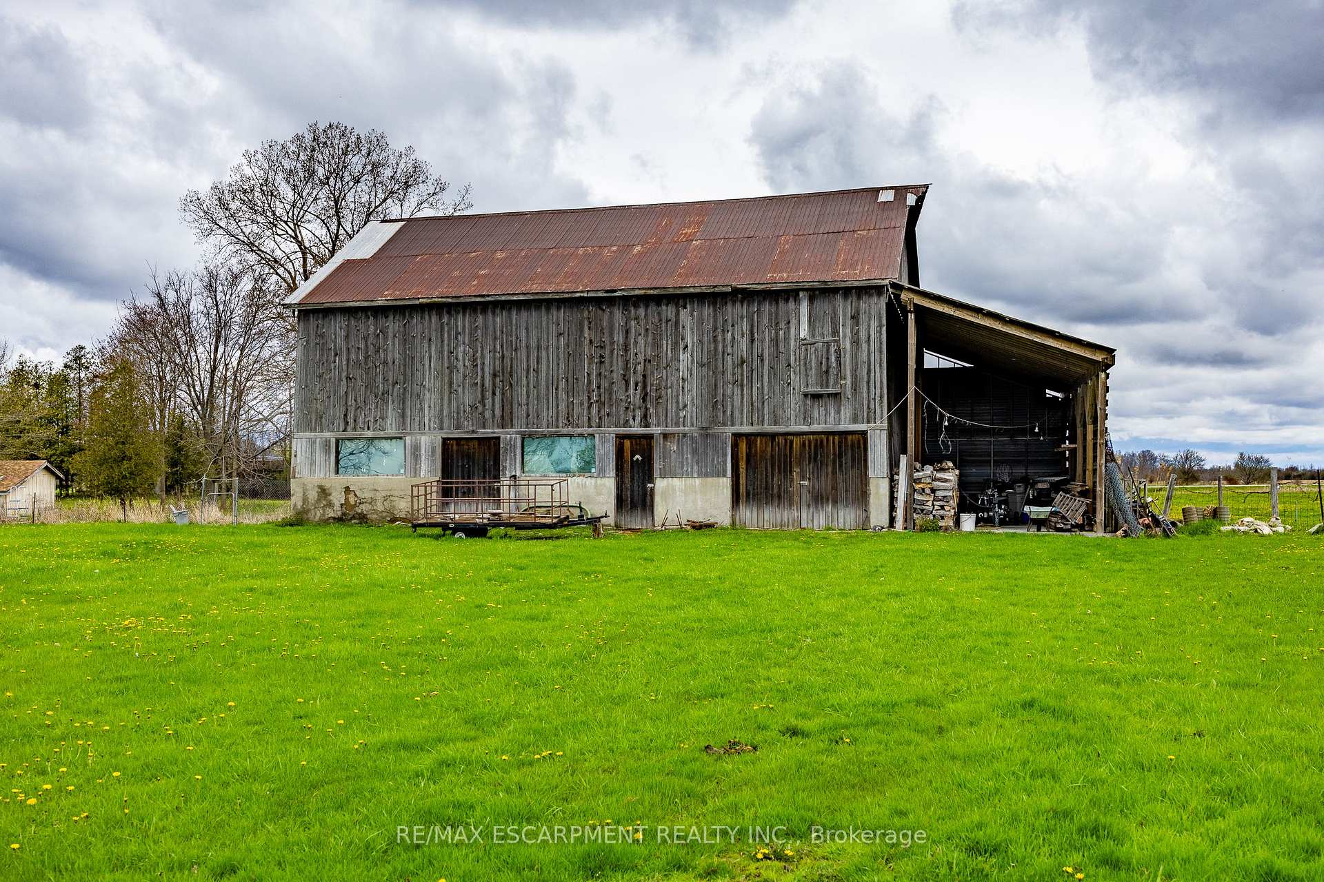 Photo 4 of 29 Old Lakeshore Road, Norfolk, Port Dover — HOMEH