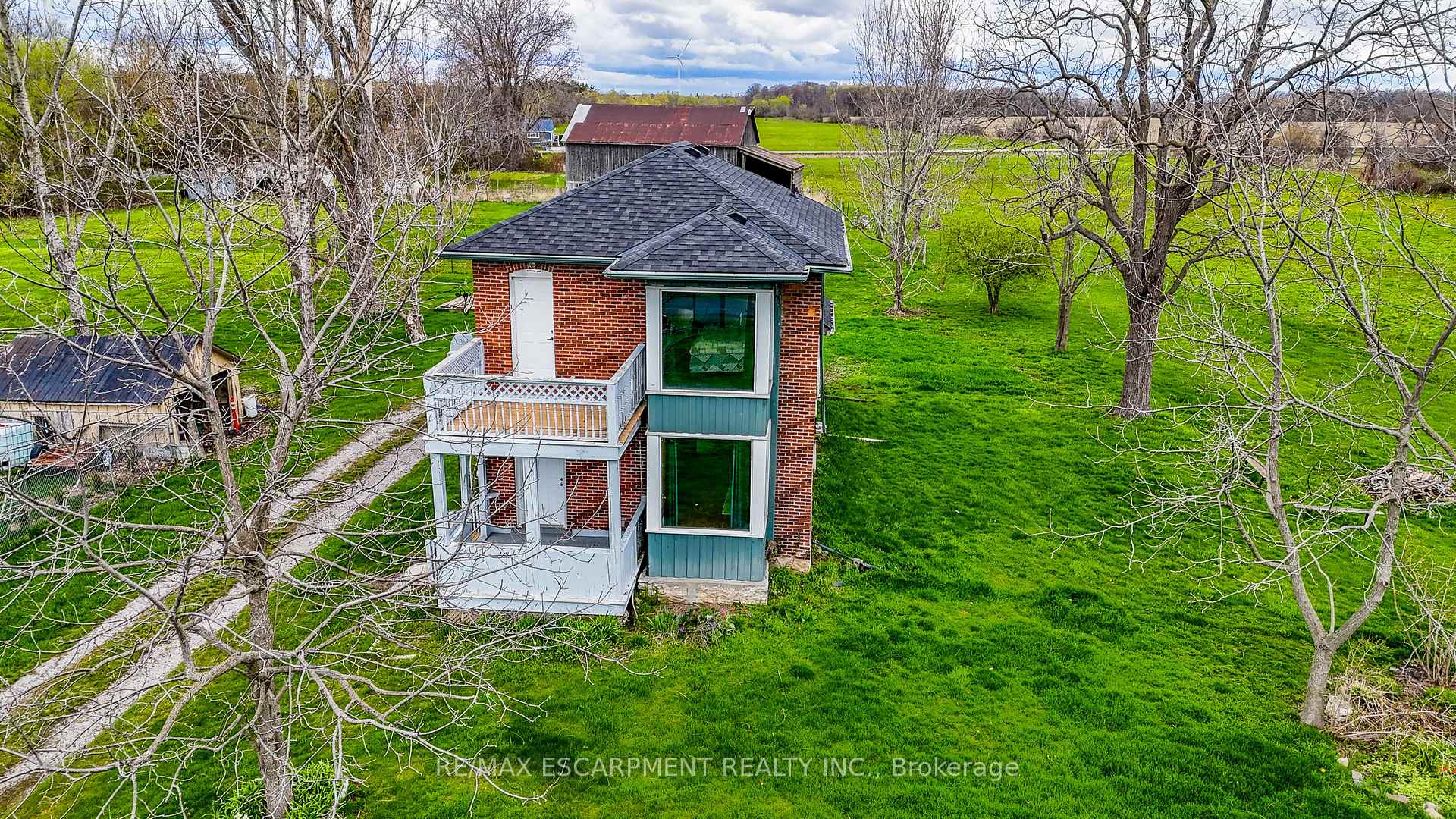 Photo 5 of 29 Old Lakeshore Road, Norfolk, Port Dover — HOMEH