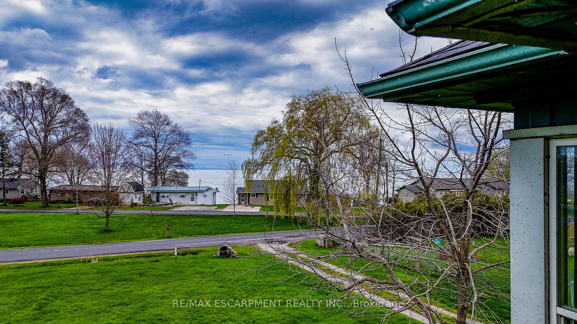 Photo 10 of 29 Old Lakeshore Road, Norfolk, Port Dover — HOMEH