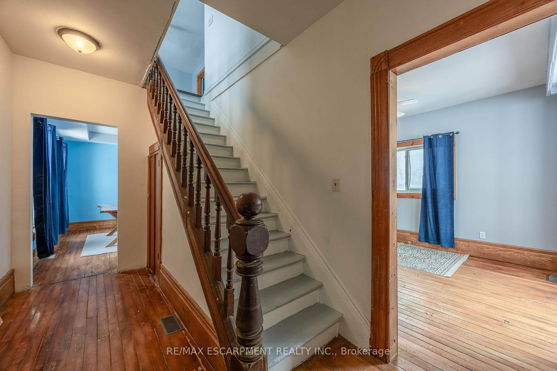 Photo 21 of 29 Old Lakeshore Road, Norfolk, Port Dover — HOMEH