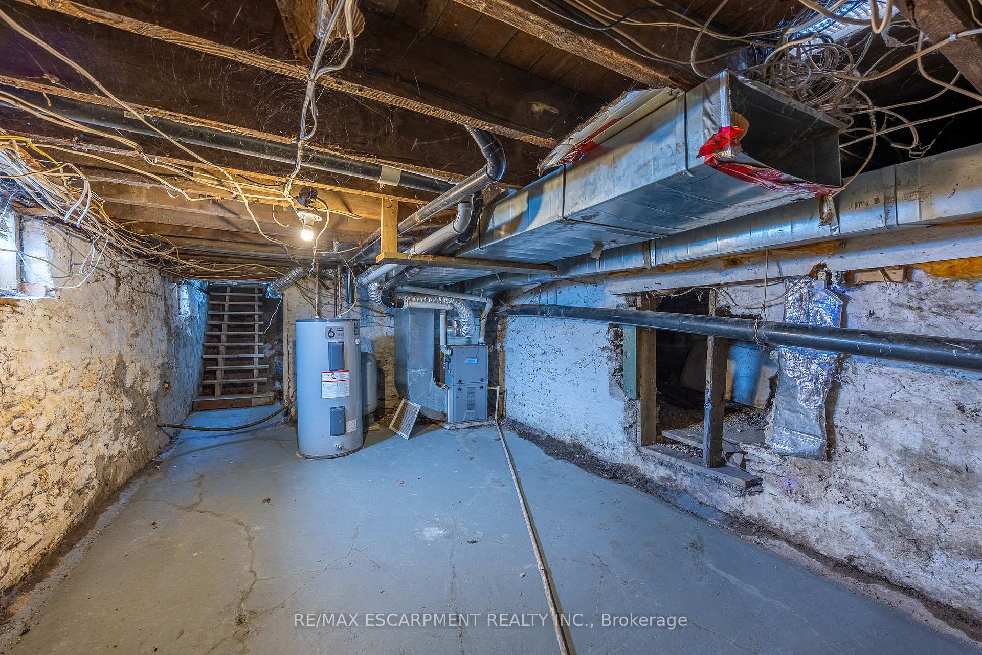 Photo 32 of 29 Old Lakeshore Road, Norfolk, Port Dover — HOMEH