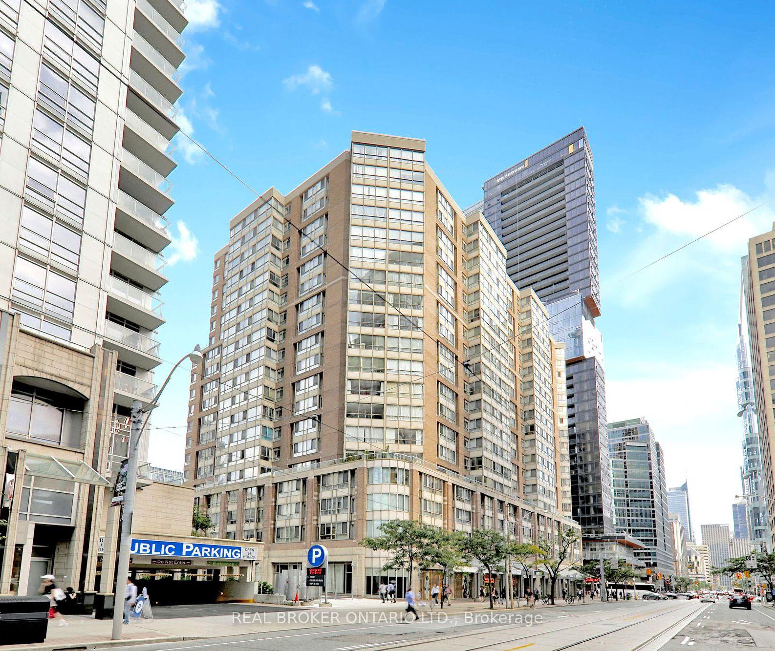 Front of Unit 1415, 711 Bay Street