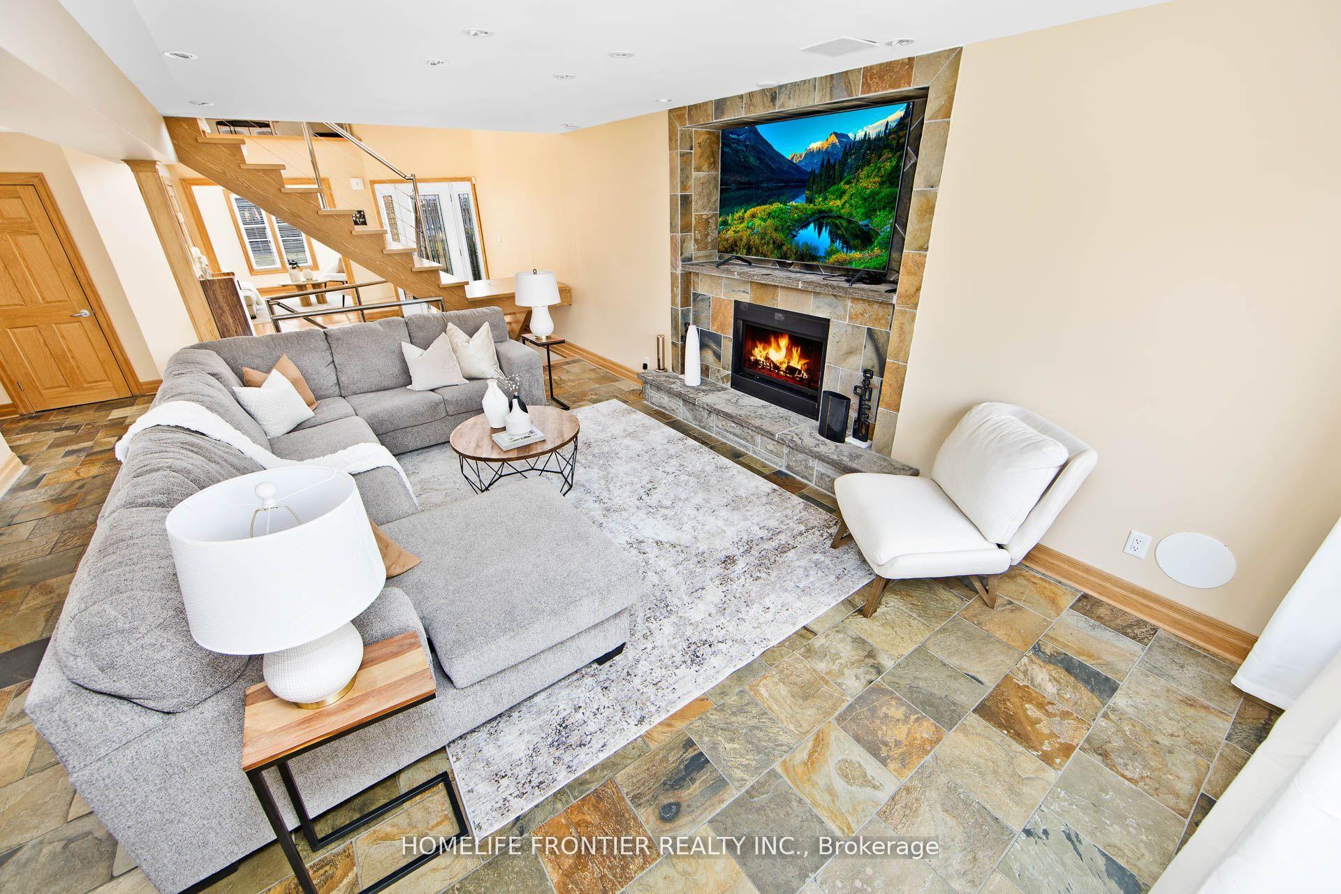 Photo 8 of 6124 Hardesty Crescent, Mississauga, East Credit — HOMEH