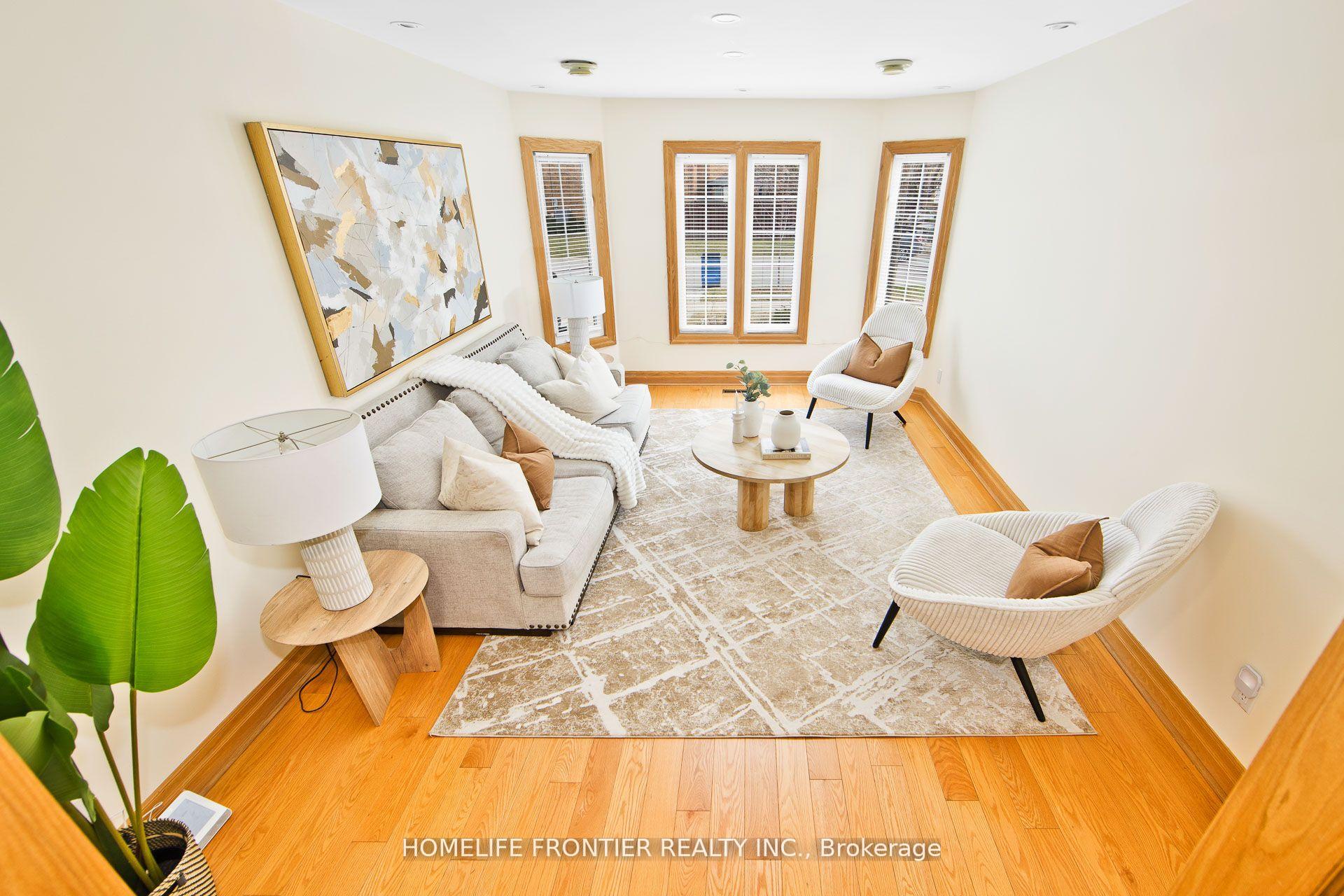 Photo 10 of 6124 Hardesty Crescent, Mississauga, East Credit — HOMEH