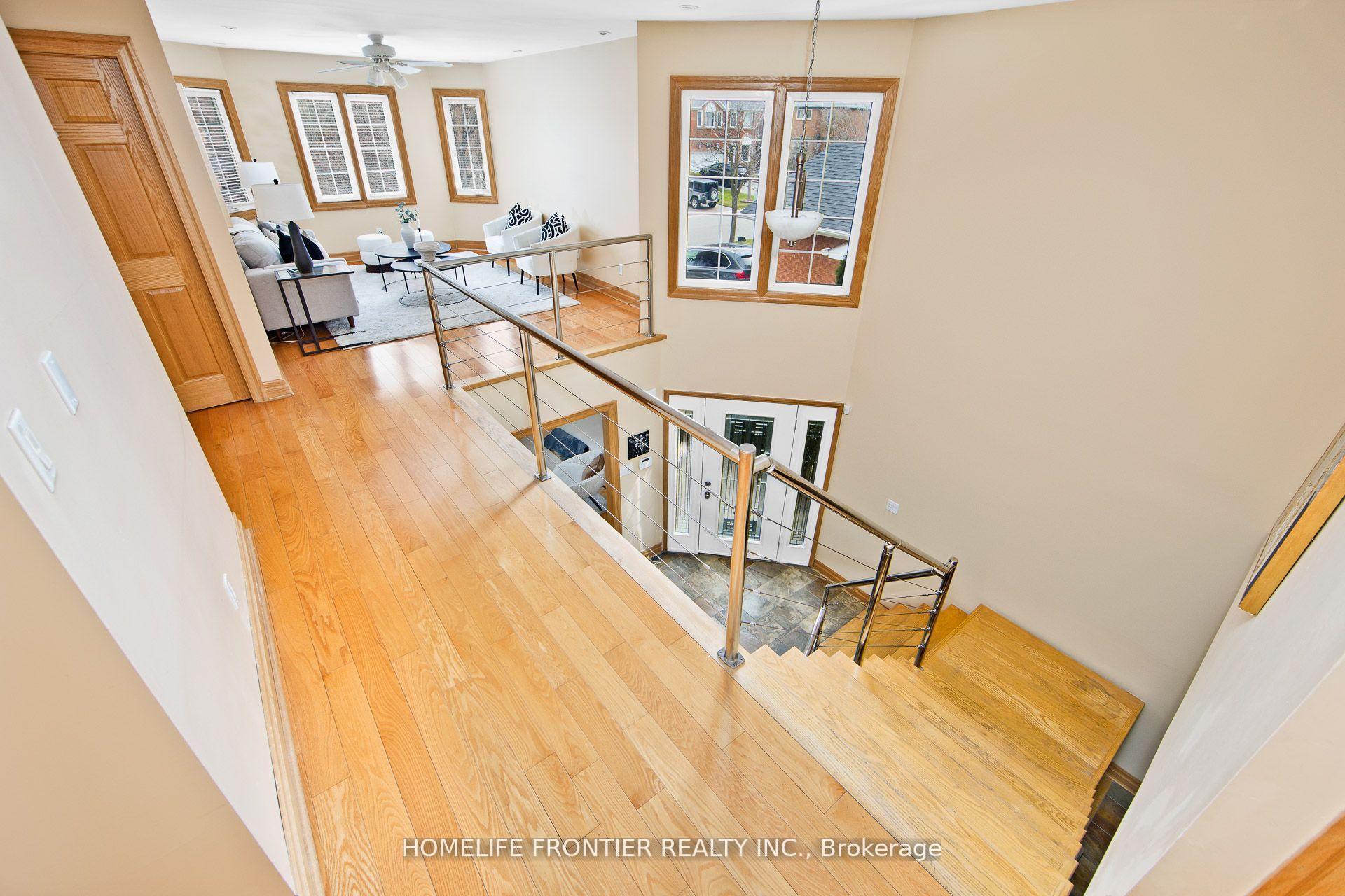 Photo 12 of 6124 Hardesty Crescent, Mississauga, East Credit — HOMEH