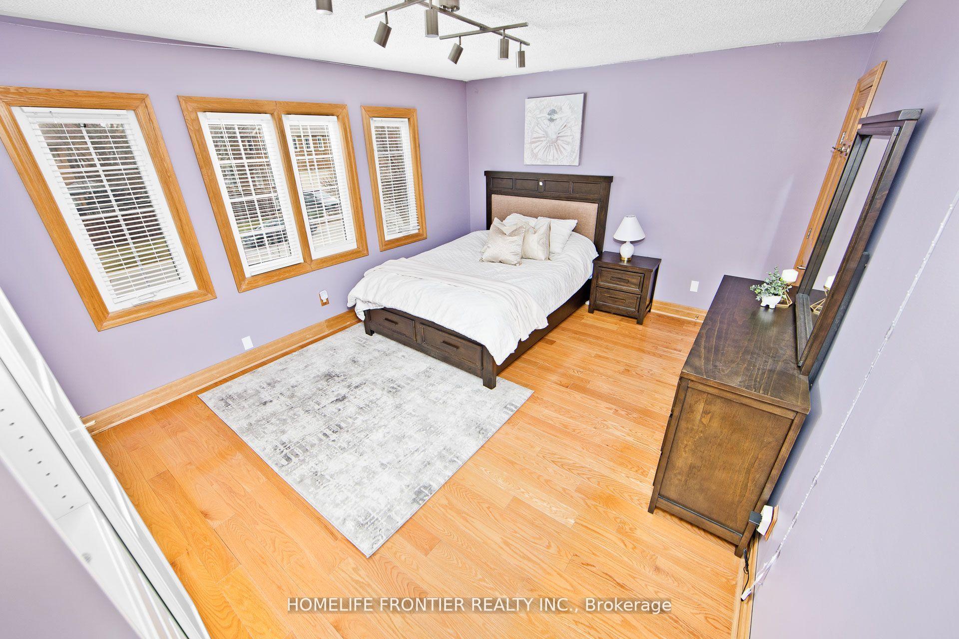 Photo 17 of 6124 Hardesty Crescent, Mississauga, East Credit — HOMEH