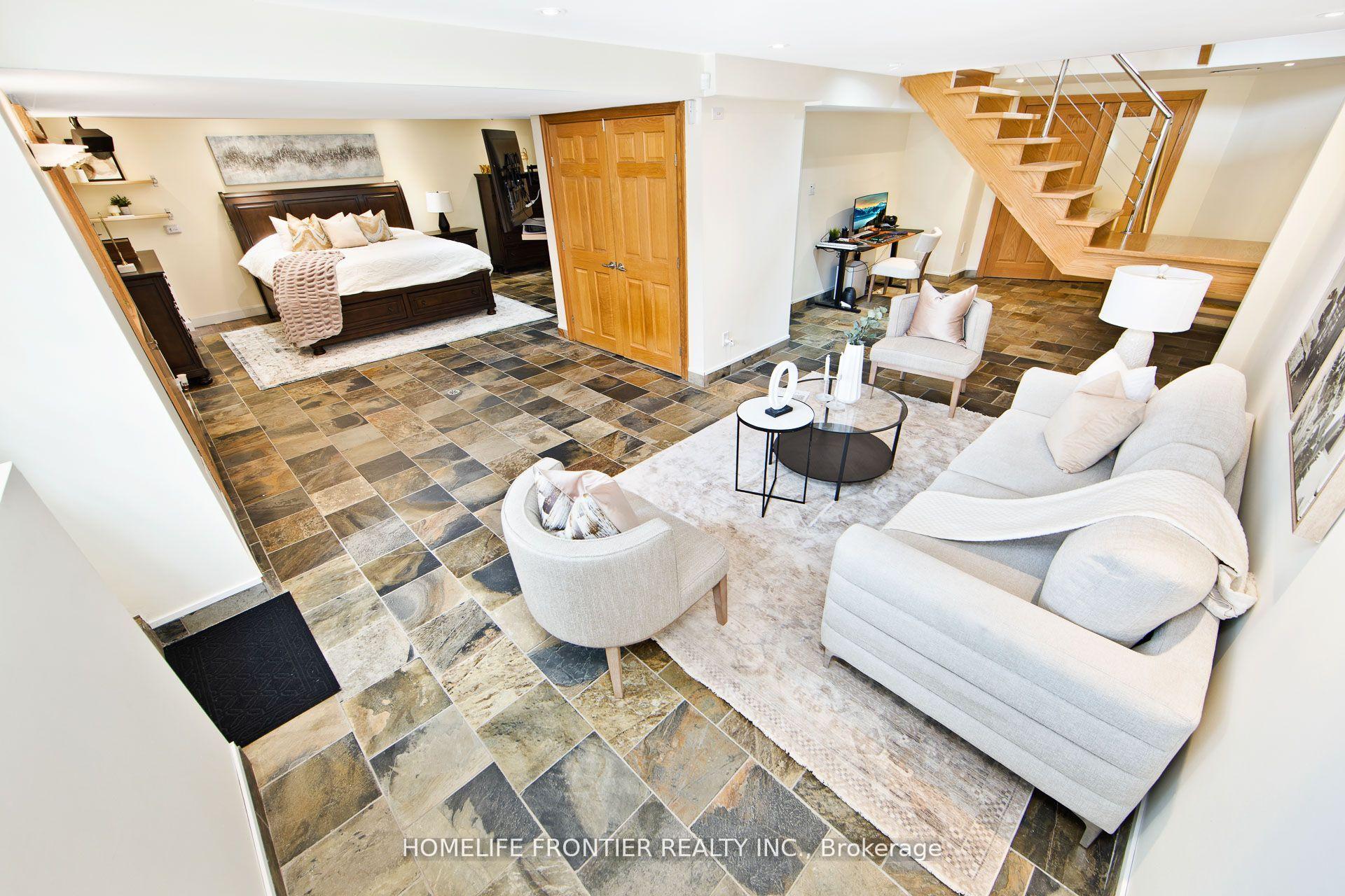 Photo 21 of 6124 Hardesty Crescent, Mississauga, East Credit — HOMEH