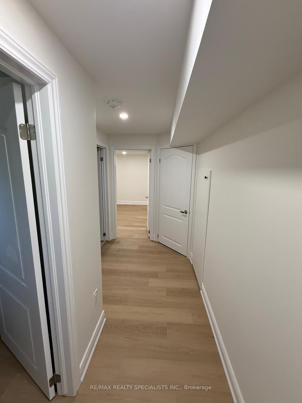 Photo 9 of Unit 9, 15 Scenic Drive, Kitchener, Chicopee/Freeport — HOMEH