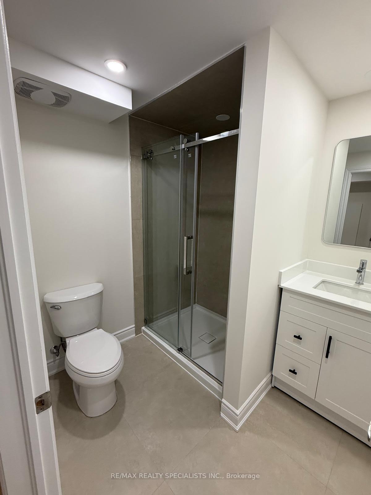 Photo 11 of Unit 9, 15 Scenic Drive, Kitchener, Chicopee/Freeport — HOMEH