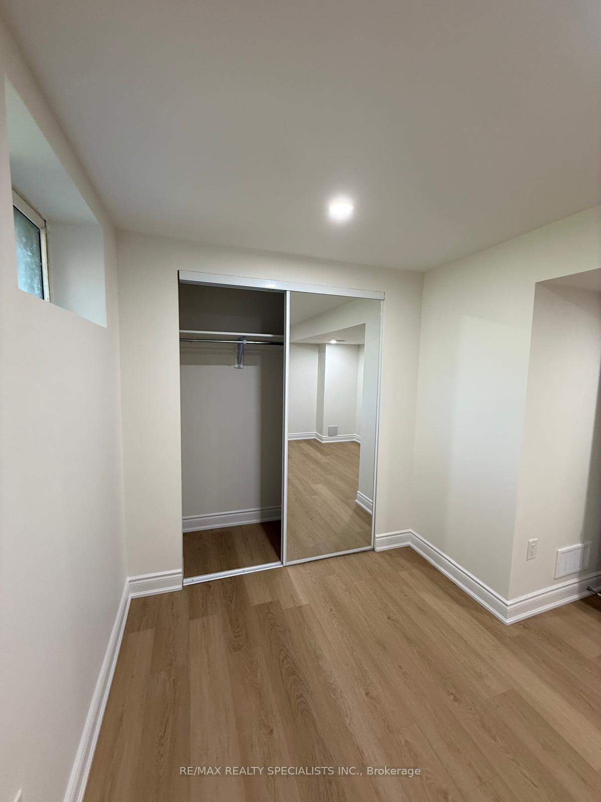 Photo 14 of Unit 9, 15 Scenic Drive, Kitchener, Chicopee/Freeport — HOMEH