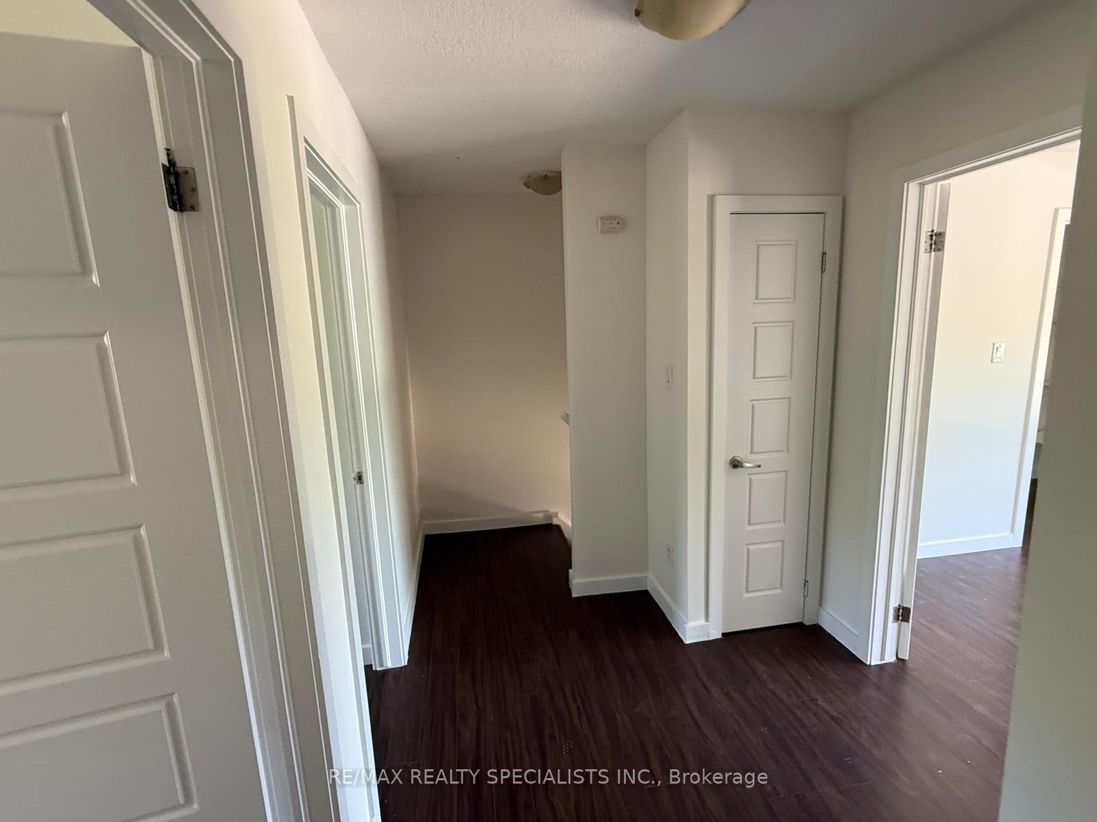 Photo 19 of Unit 9, 15 Scenic Drive, Kitchener, Chicopee/Freeport — HOMEH