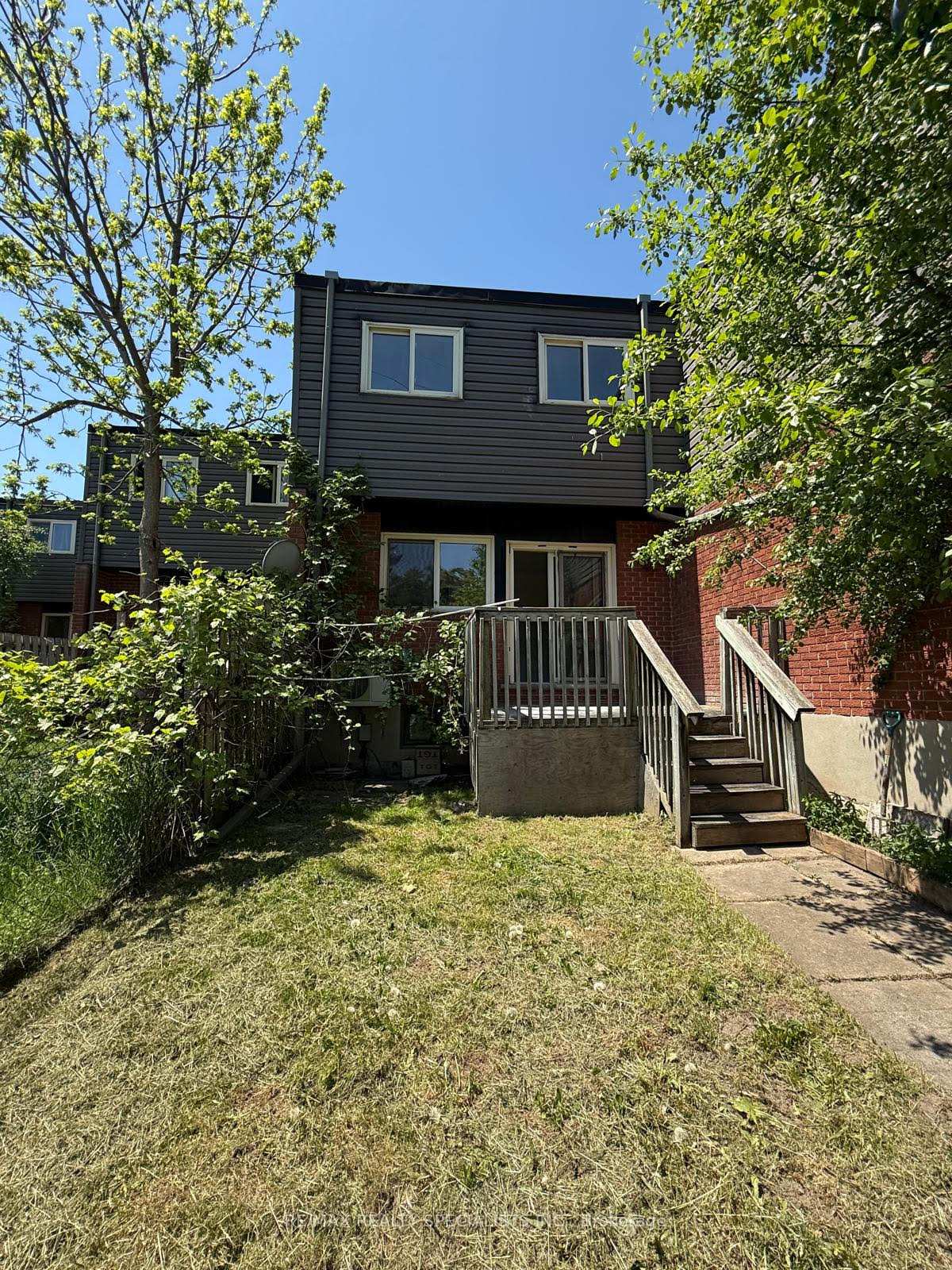 Photo 24 of Unit 9, 15 Scenic Drive, Kitchener, Chicopee/Freeport — HOMEH